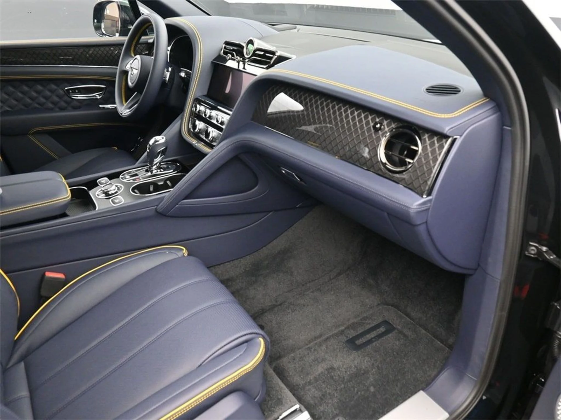 mph010_4171081823_c4a98408e6b53713754ef9f749e9a880x_b9d7885f89