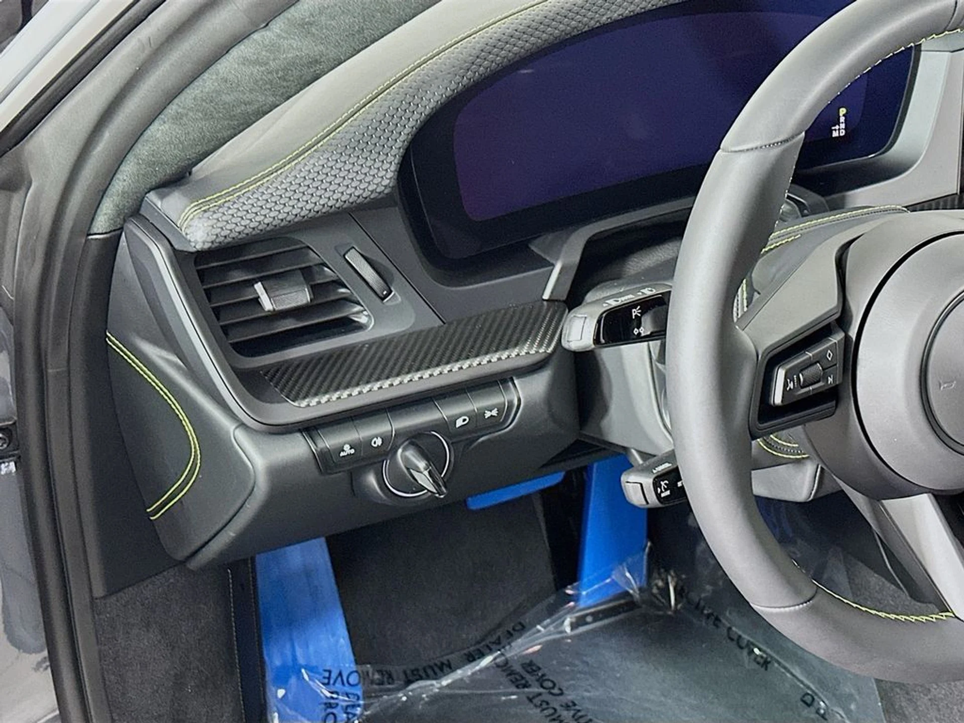 mph010_4173416543_38b0d24b8056e5a7cb7c0bc45b742688x_c401d7b2a6