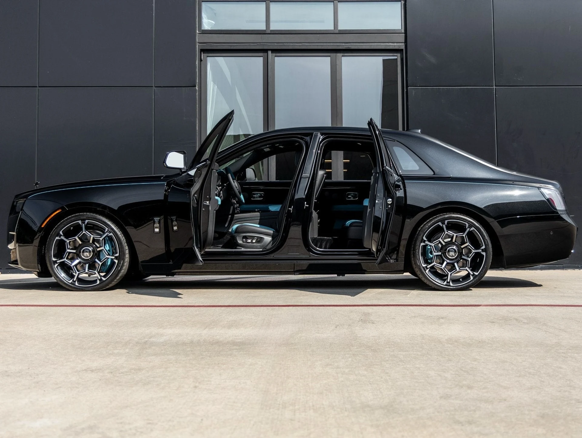 mph010_4175618646_11_c666572230