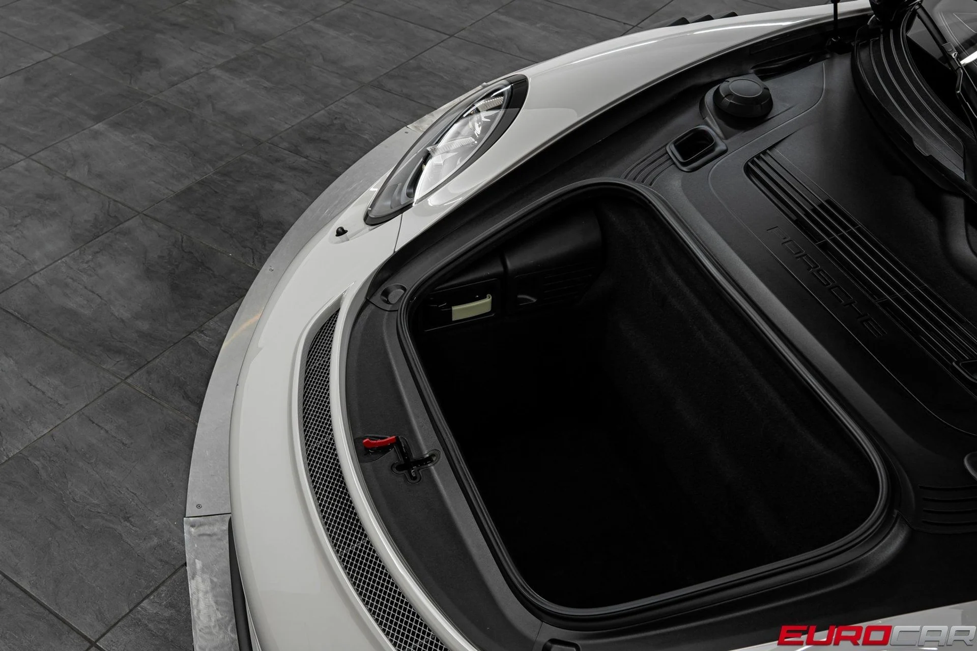 mph010_4181069225_image_11_8bcdcc75eb