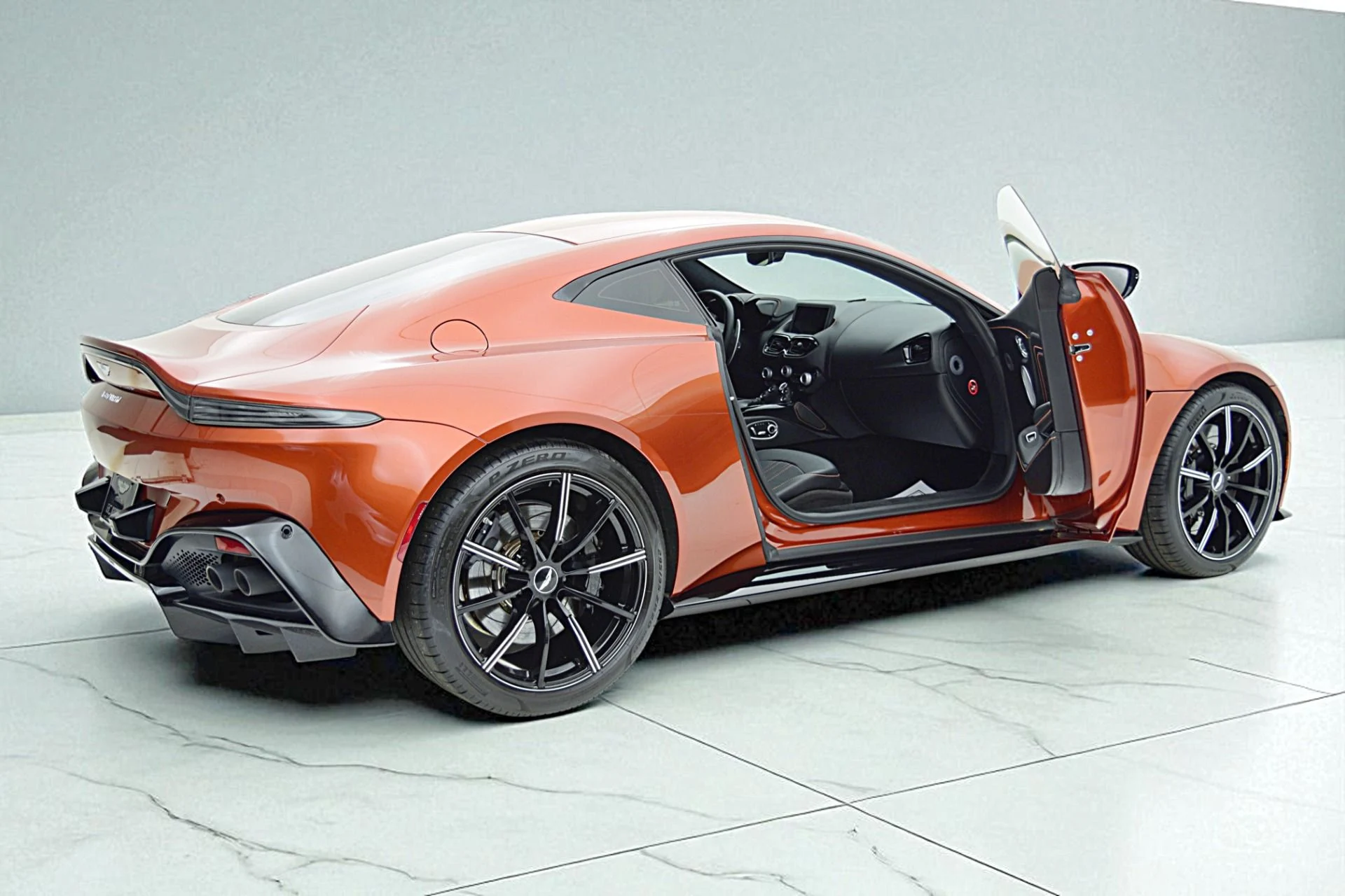 mph010_4186197986_Used_2020_Aston_Martin_Vantage_Coupe_0e0c379e2a