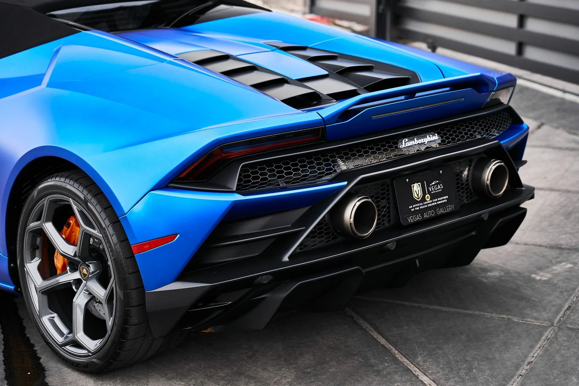 mph010_4187582906_Used_2023_Lamborghini_Huracan_EVO_Base_1775006599_678ef7b37f