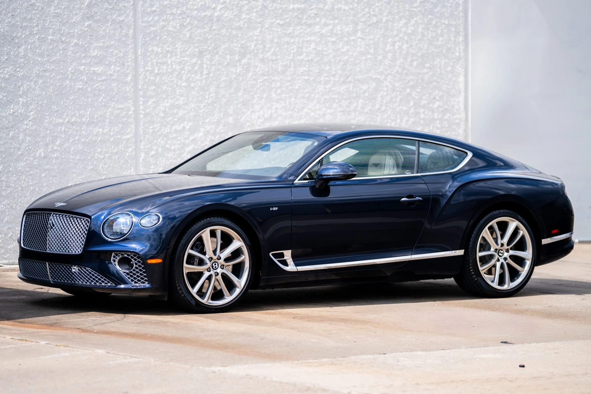 mph010_4202116719_Used_2022_Bentley_Continental_GT_V8_1761245166_dac1831dd8
