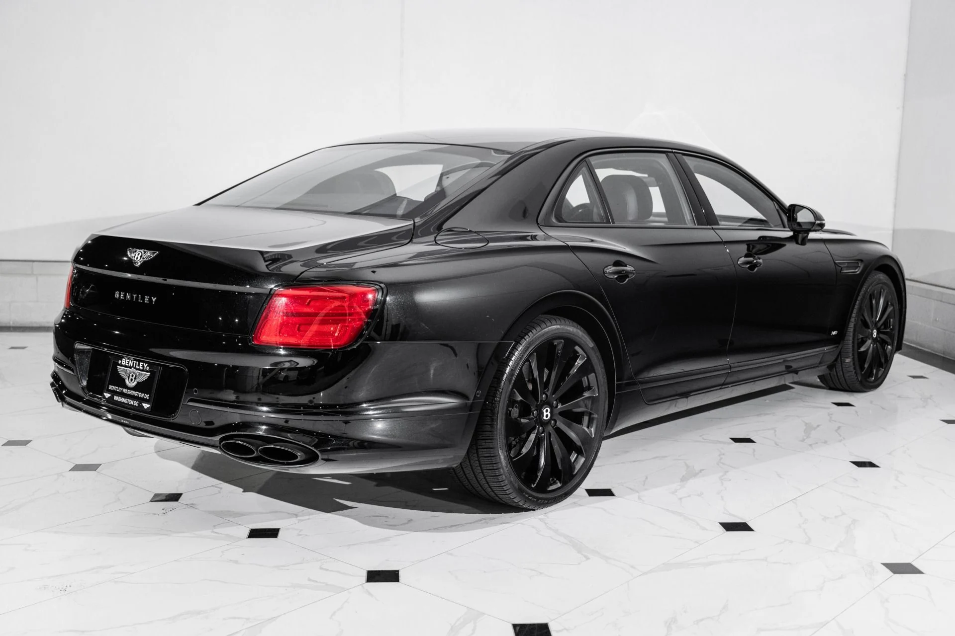 mph010_4206612937_Used_2022_Bentley_Flying_Spur_V8_1761056664_1c284b8048