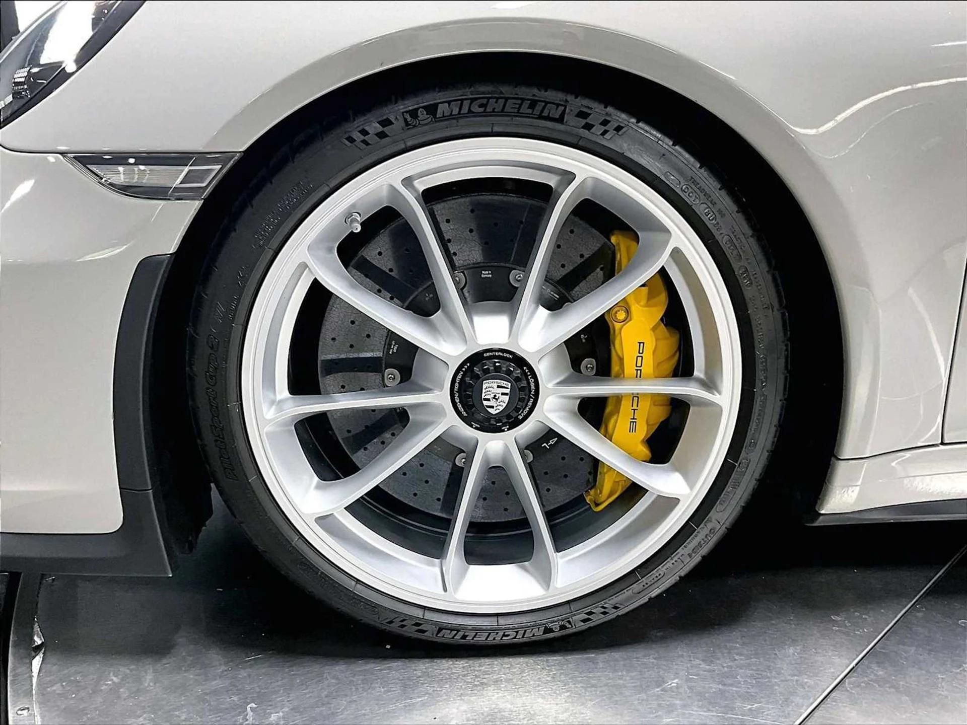 mph010_4207353026_1bdfa79bd4cf50a426b3d706bfd314dcx_8e4417be91