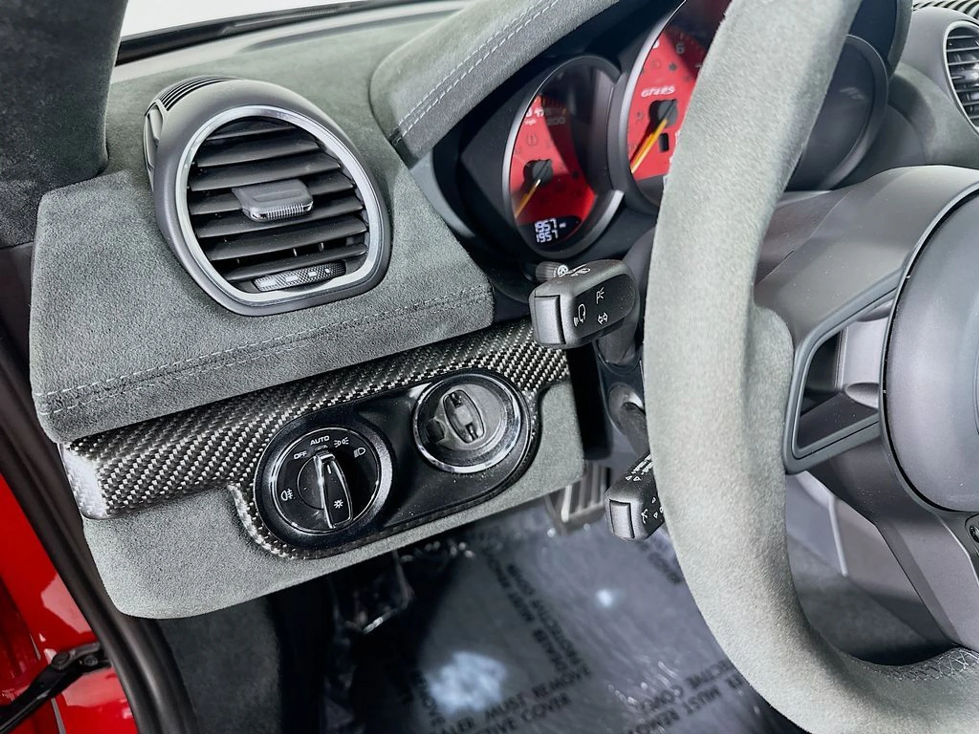 mph010_4207371034_cca674a38e2072d32e8896b1841ee68fx_a91e7e0446