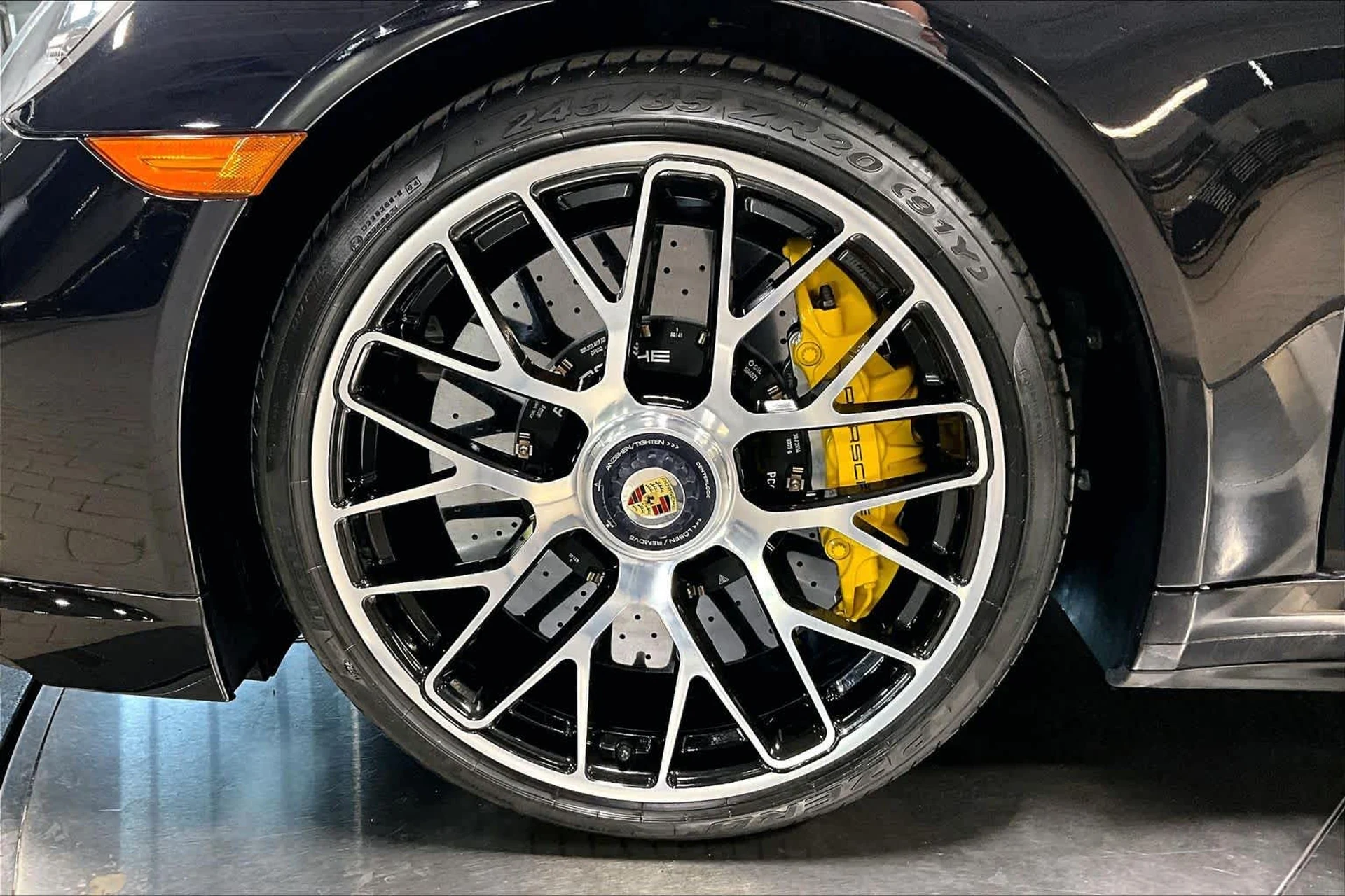 mph010_4208588963_9f77f4c01a7d0396515ca017a832424cx_69301f1939