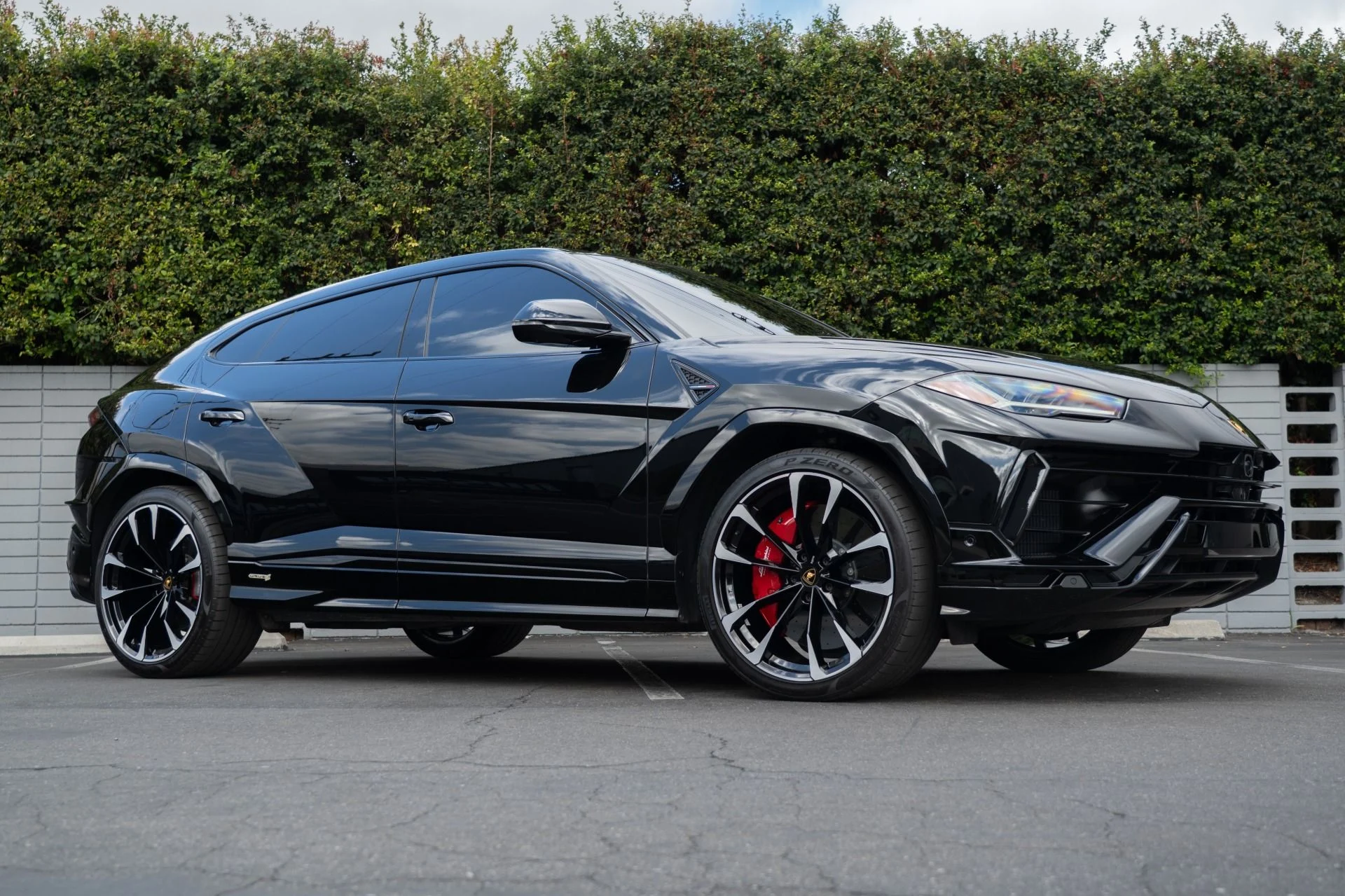 mph010_4208611687_Used_2024_Lamborghini_Urus_S_1757442368_1756e2f045