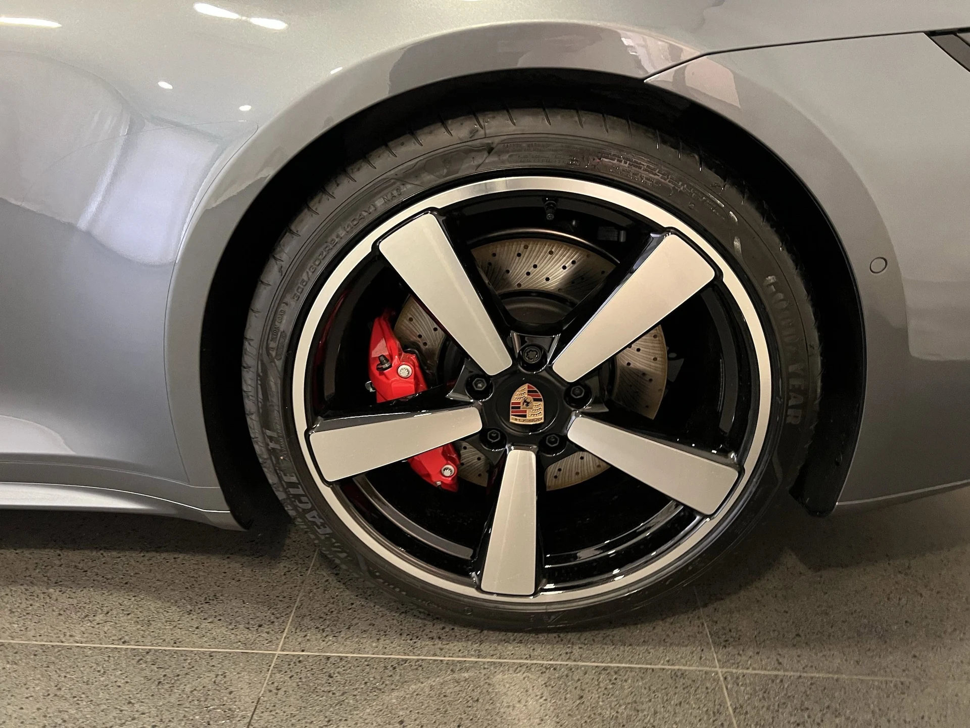 mph010_4209550863_94f17d58d494fcc9733639fb38616fd5x_8306f3d131