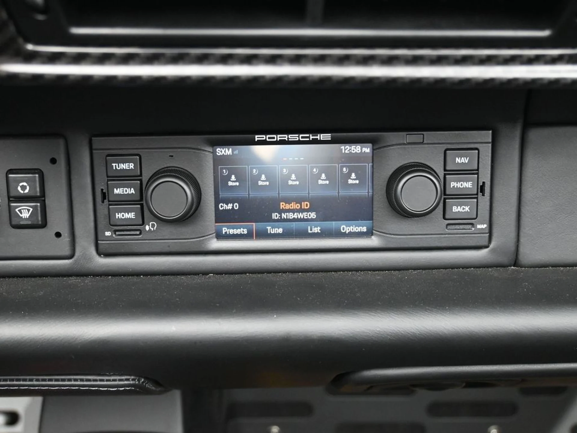 mph010_4210523963_fcb1fe8253e9e469b301bbb30acfec04_d82cfb9bf3