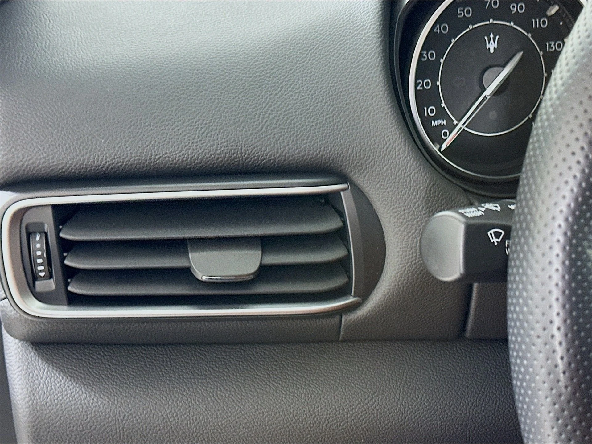 mph010_4213699595_cddadafd773349cfd32bb6ce97ed867ex_523d27bde3