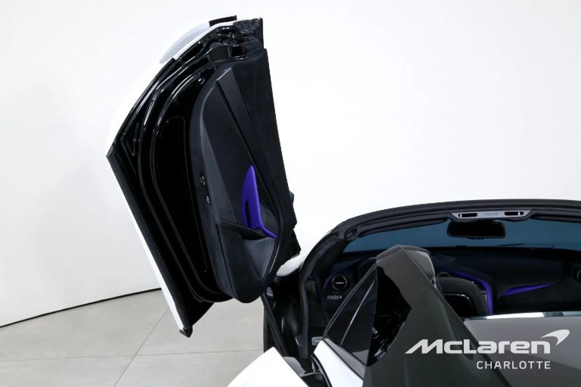 mph010_4215357492_Used_2022_MCLAREN_720_S_SPIDER_PERFORMANCE_49b4f6bd52