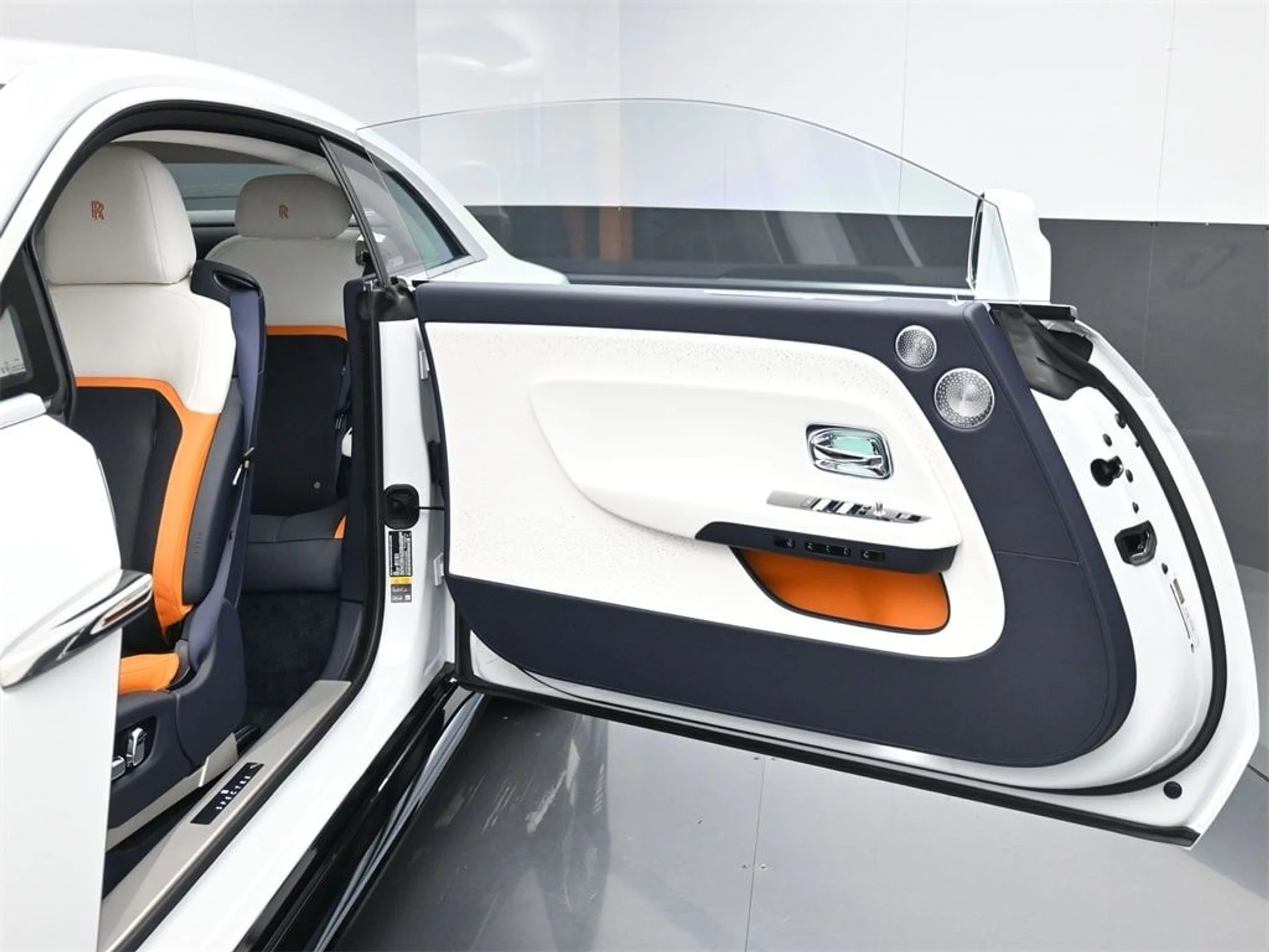 mph010_4215516633_c61704adeb2ed23fe31296e589ac0d81x_c30c0f7940