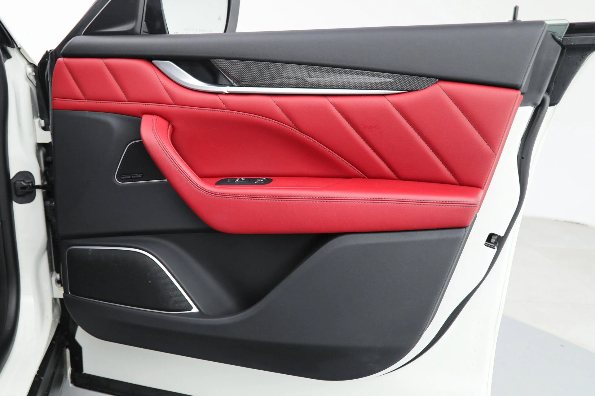 mph010_422110397_7d84a8ebf230ab18d82b925a8155c98d_616de925e9