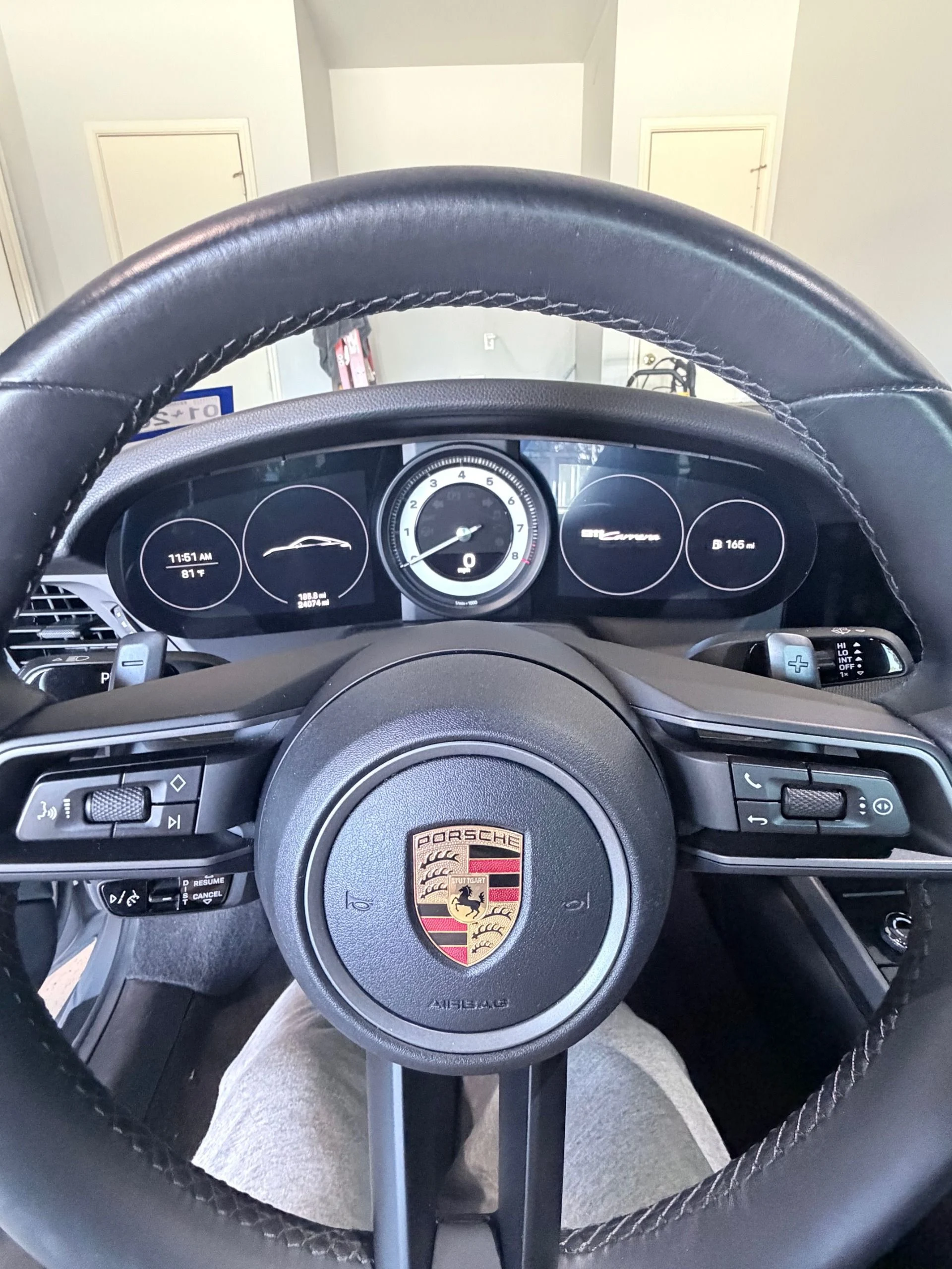 mph010_4225779169_Used_2021_Porsche_911_Carrera_1763073597_1dc7053233