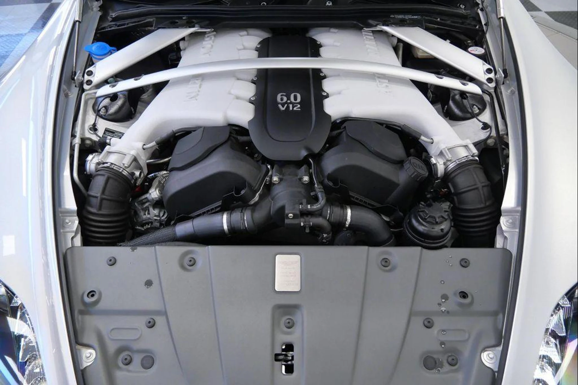 mph010_4228431693_LLK_1kx_DWKJNBY_58o_Exh2_Am72_XA_0_e46c16859e