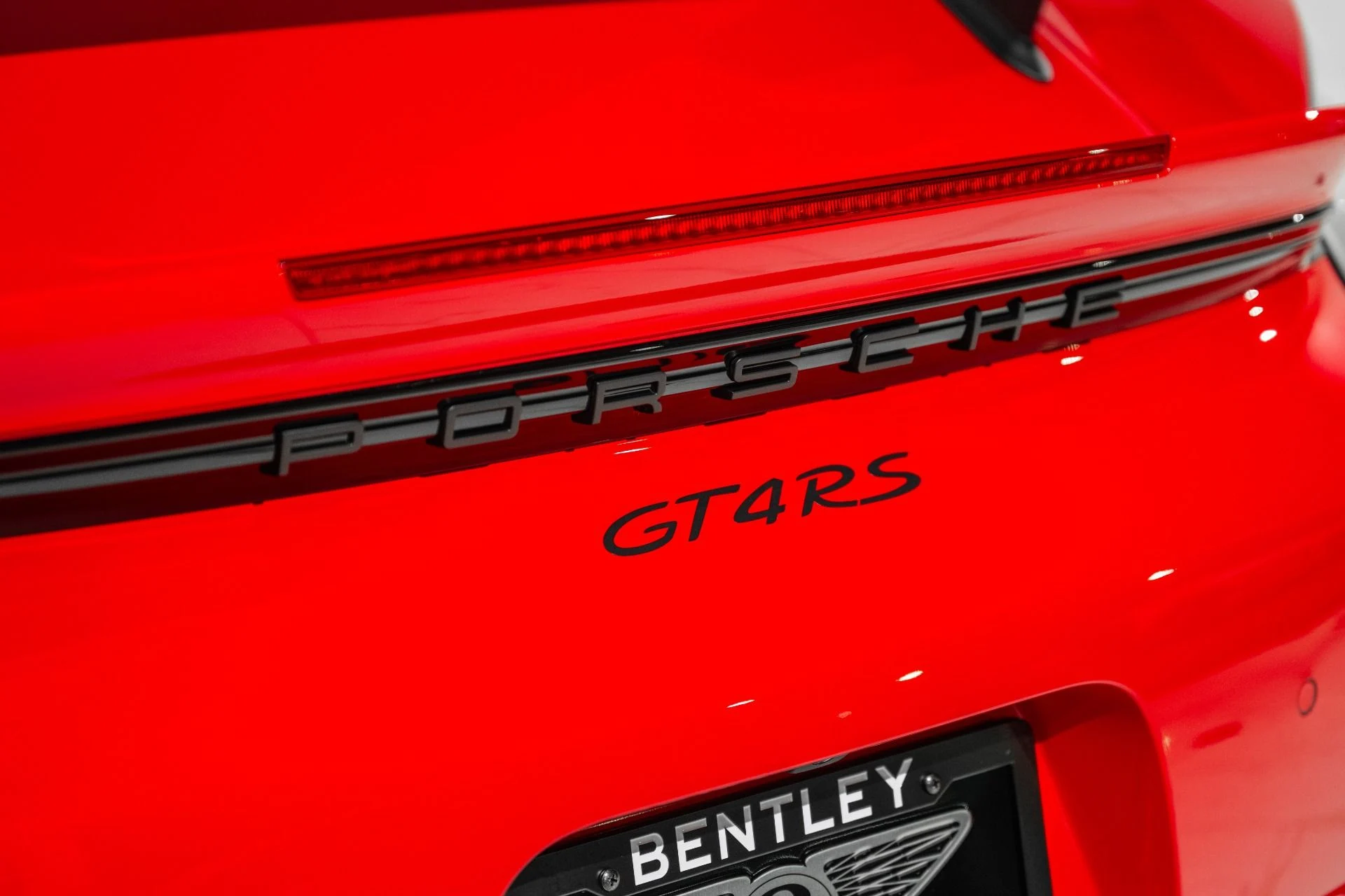 mph010_4231544507_Used_2024_Porsche_718_Cayman_GT_4_RS_1762886249_0bb924f7c7