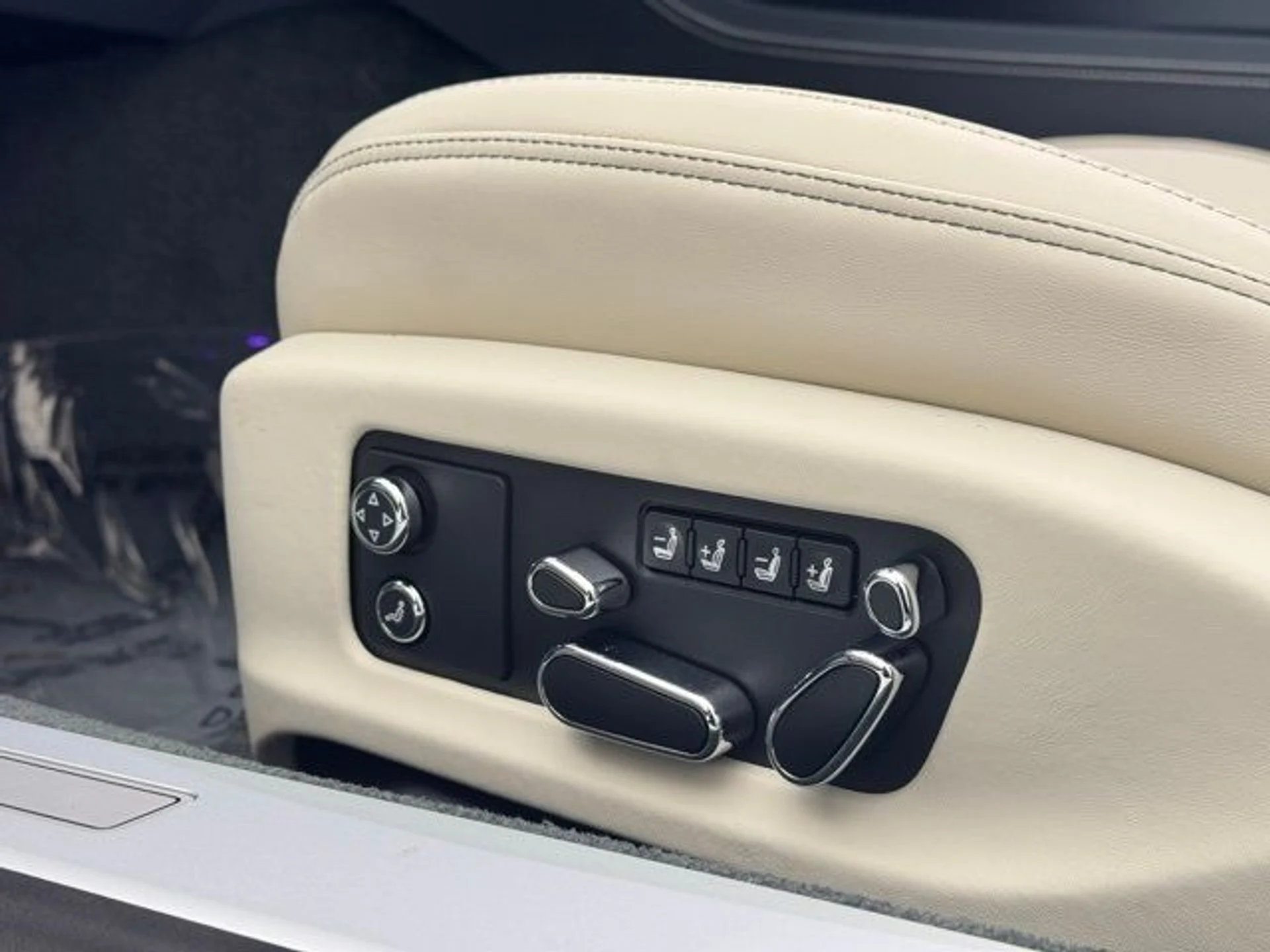 mph010_4232506176_k35h36yisvk8l09ejuugpnxbqpaj_8f6bc5a1ef