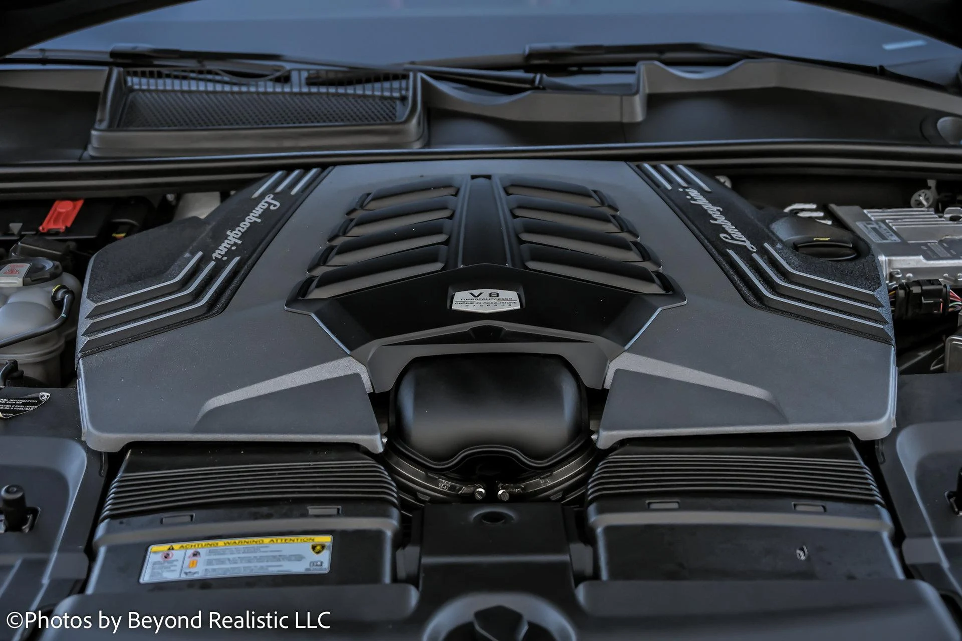 mph010_4241184969_Used_2024_Lamborghini_Urus_S_1769853118_2bb75970eb