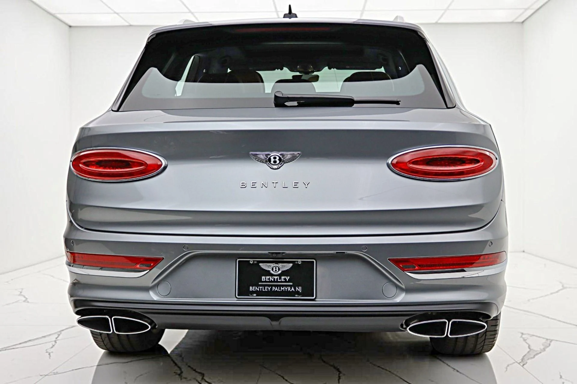 mph010_4253405518_Used_2025_Bentley_Bentayga_Azure_V8_LEASE_OPTIONS_AVAILABLE_635f1b40a3