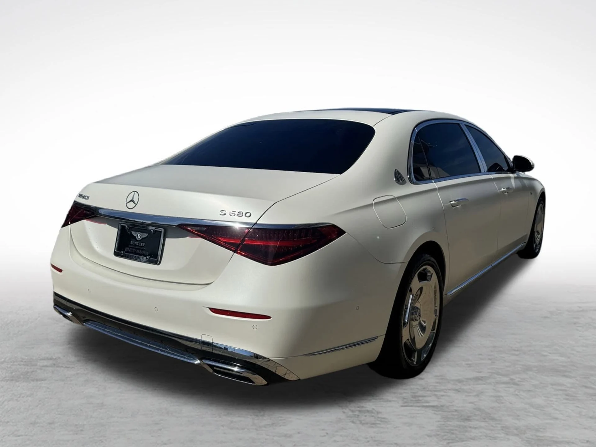 mph010_4272491991_3de3452dc9804fff8af8f24ed60cabd4x_655c8b1d87