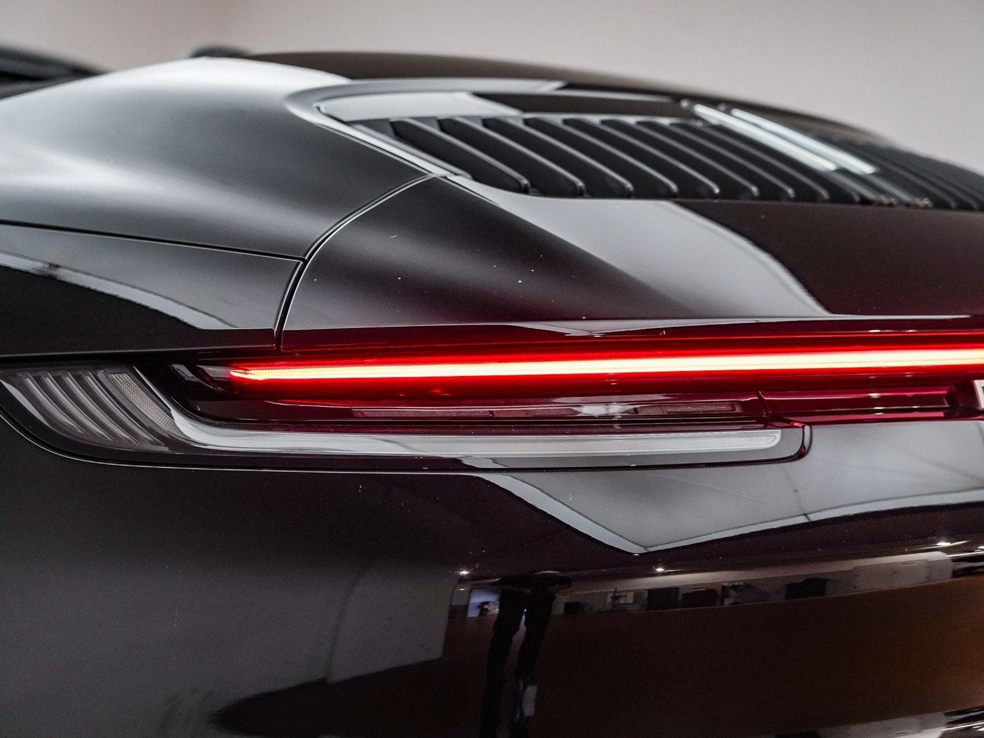 mph010_42728596_bb980588289cf113492b300e46857e06x_65fc3c6cc3