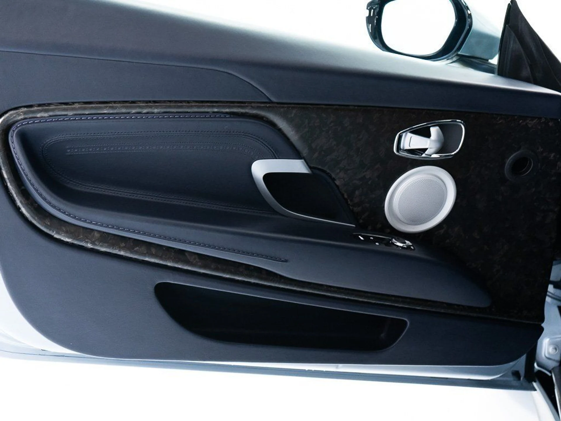 mph010_427463001_9111566a79995e192306f440cc11ab45_372113a9f9