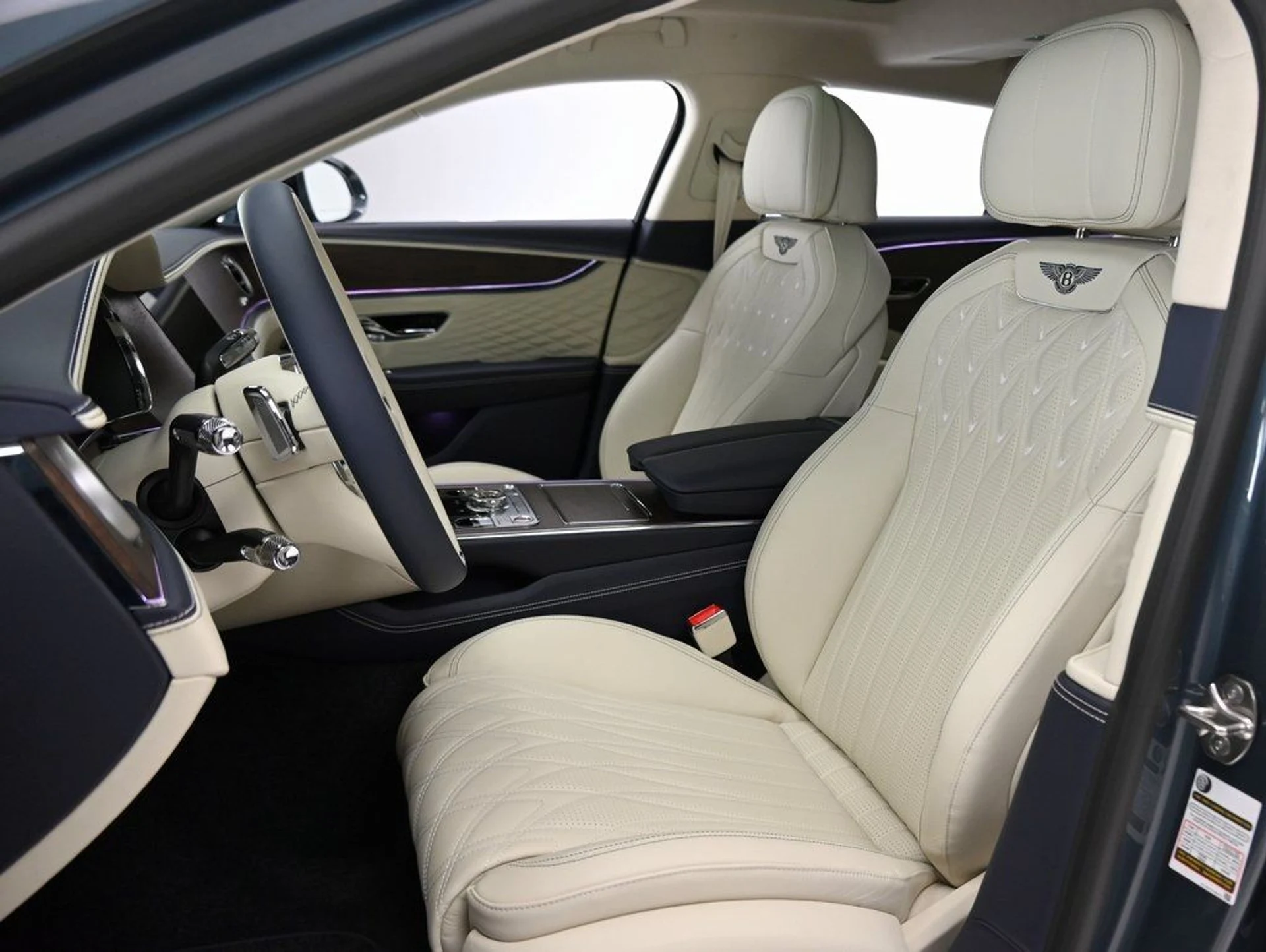 mph010_4287775565_22502c117272d1d8a6c3359de24972ca_05bac69917