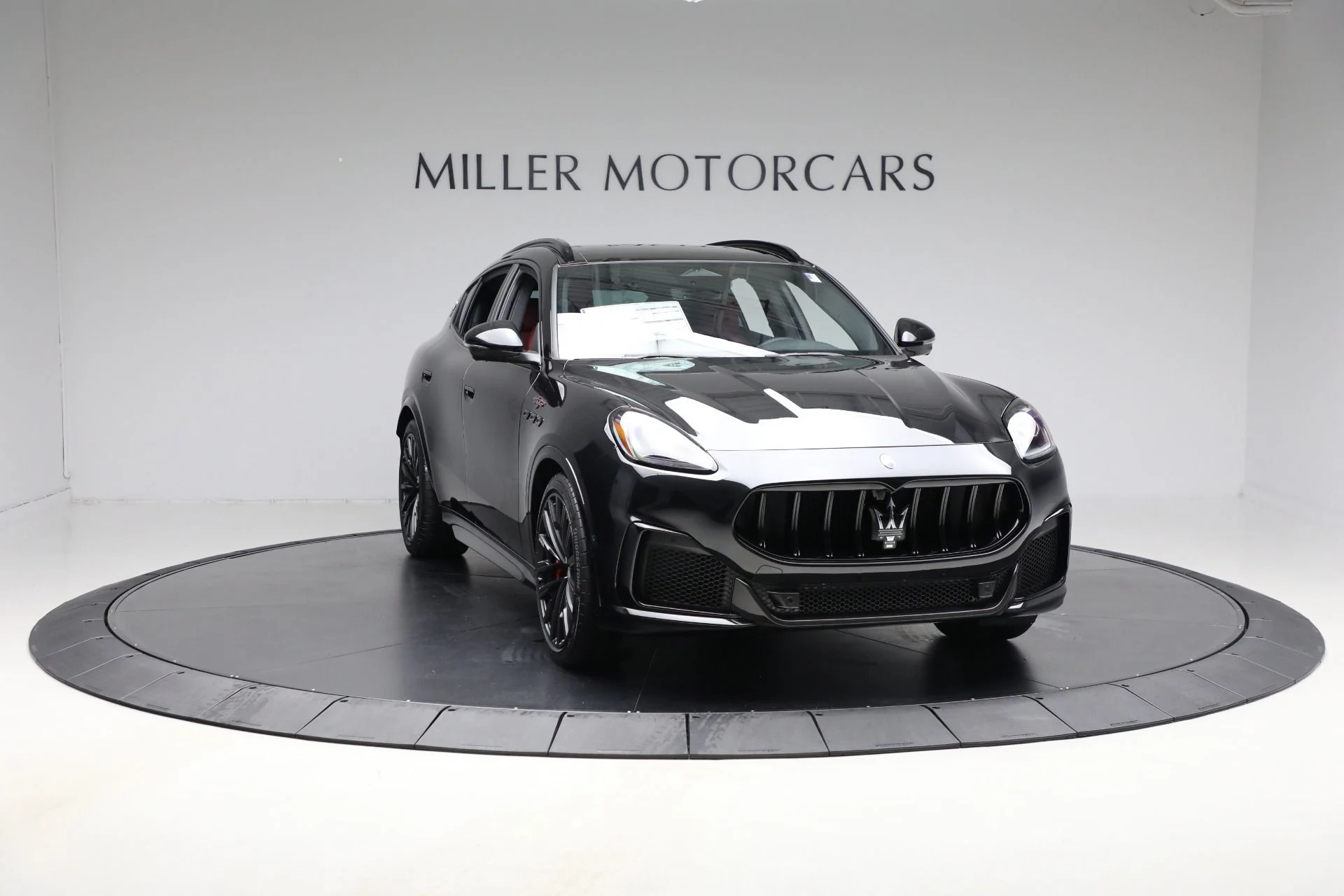 mph010_432474340_New_2025_Maserati_Grecale_Trofeo_0f0dd16ce2