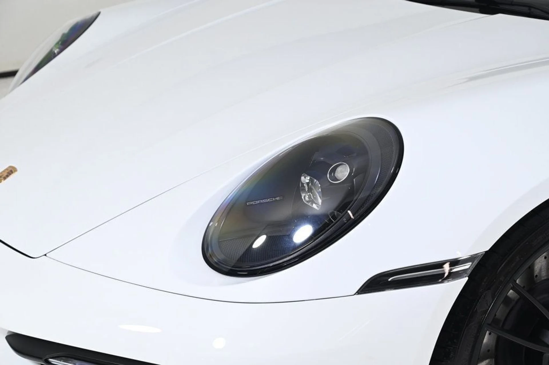 mph010_43640813_53ed39ae3f284ef797b17ba8d16d7d5a_d9a26962d9