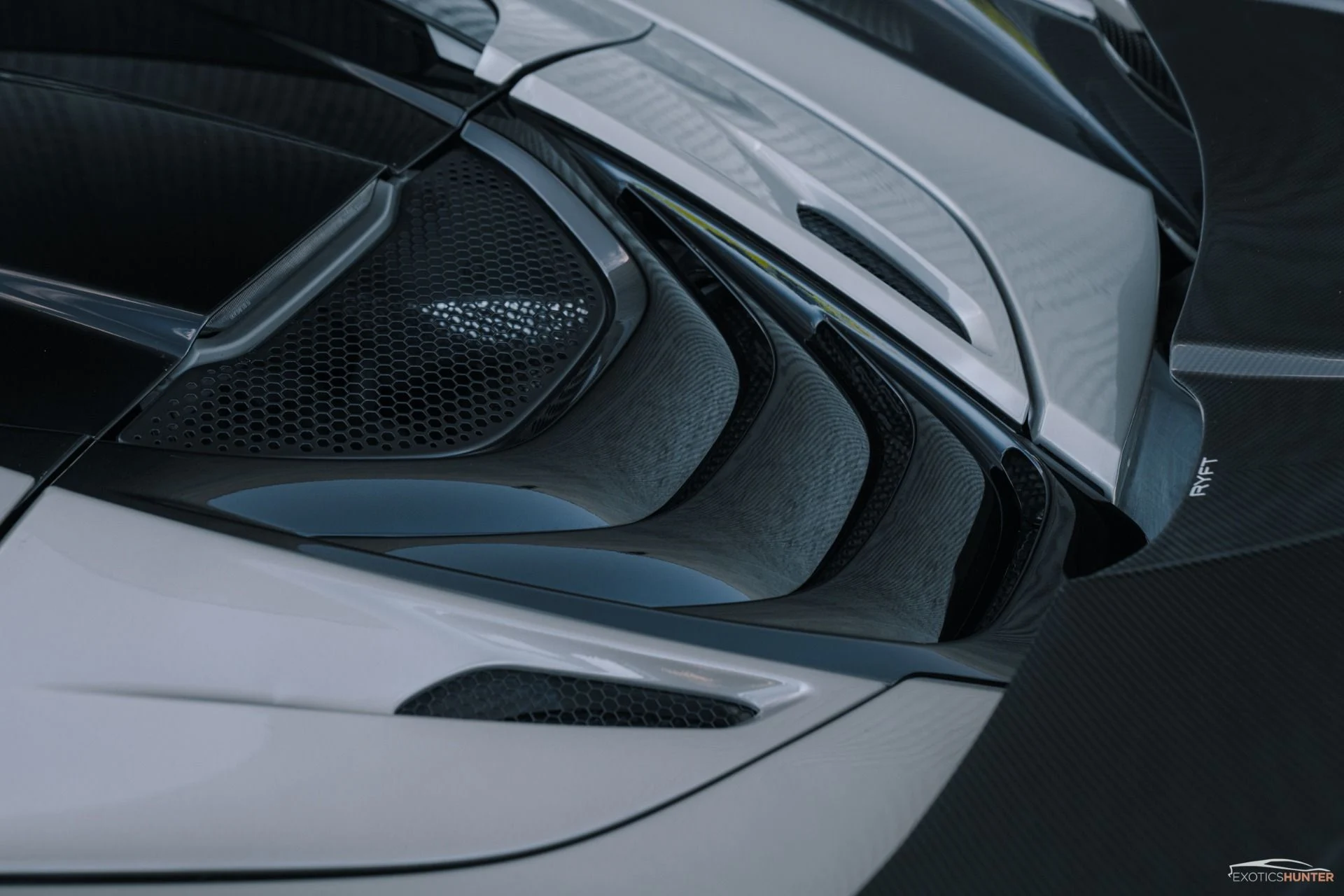 mph010_436897921_Used_2020_Mc_Laren_720_S_Spider_Luxury_w_RYFT_Exhaust_Wing_MSO_Black_Pack_Carbon_1758499622_efbb0390e6