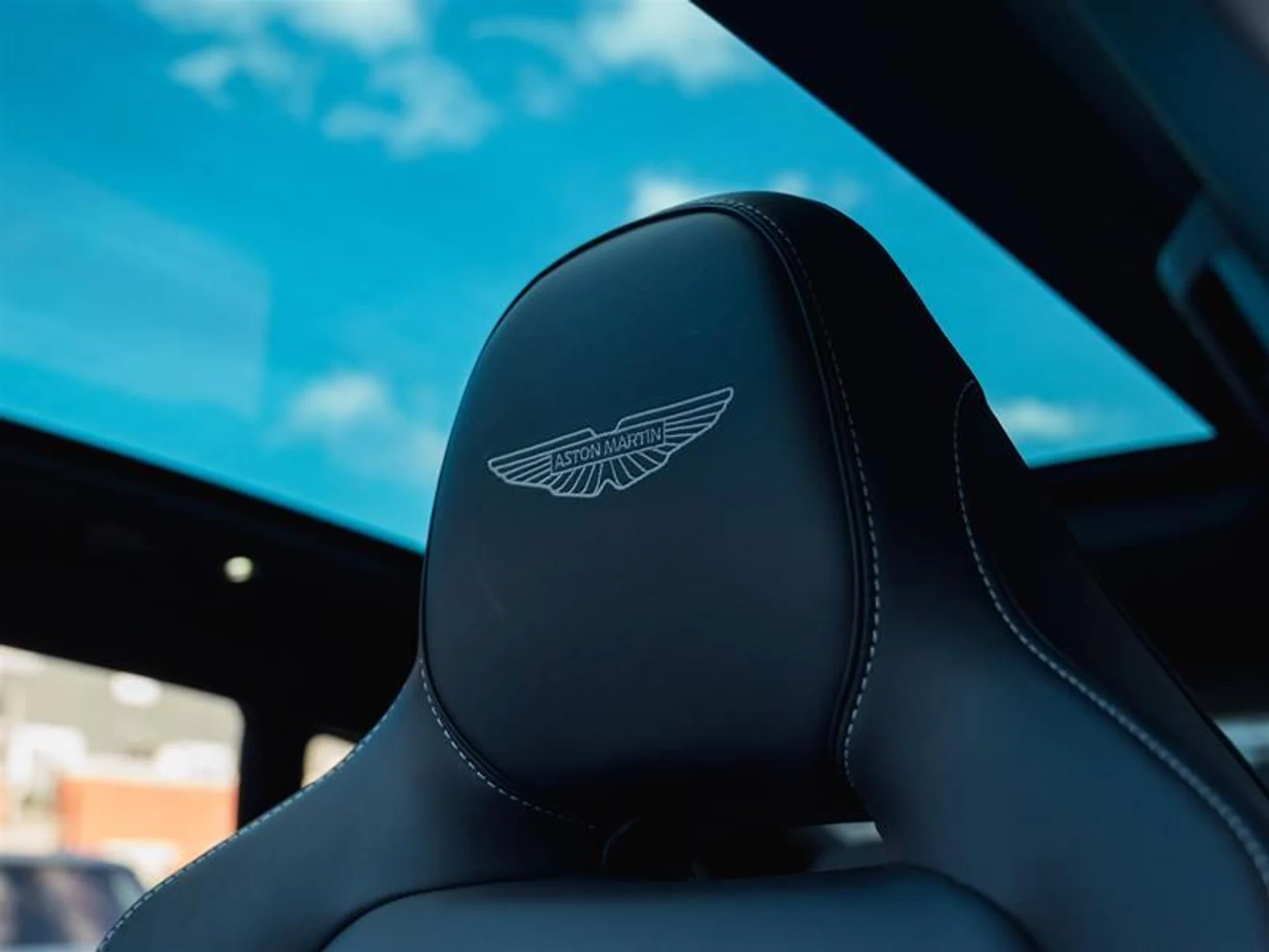 mph010_437409964_v2ew04tu_4eba142485