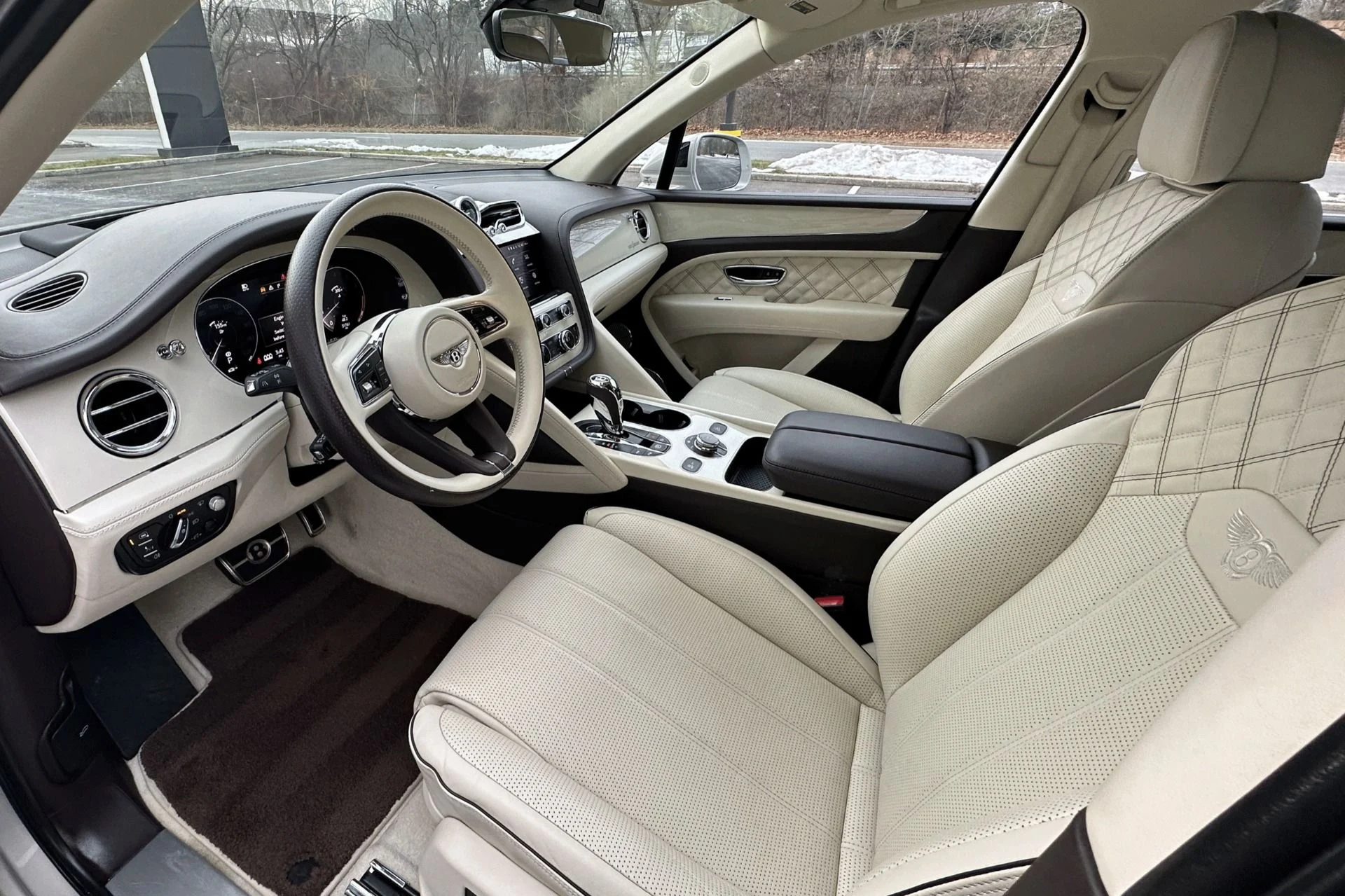 mph010_439353103_Used_2022_Bentley_Bentayga_V8_1767989302_71bd7f0d7c