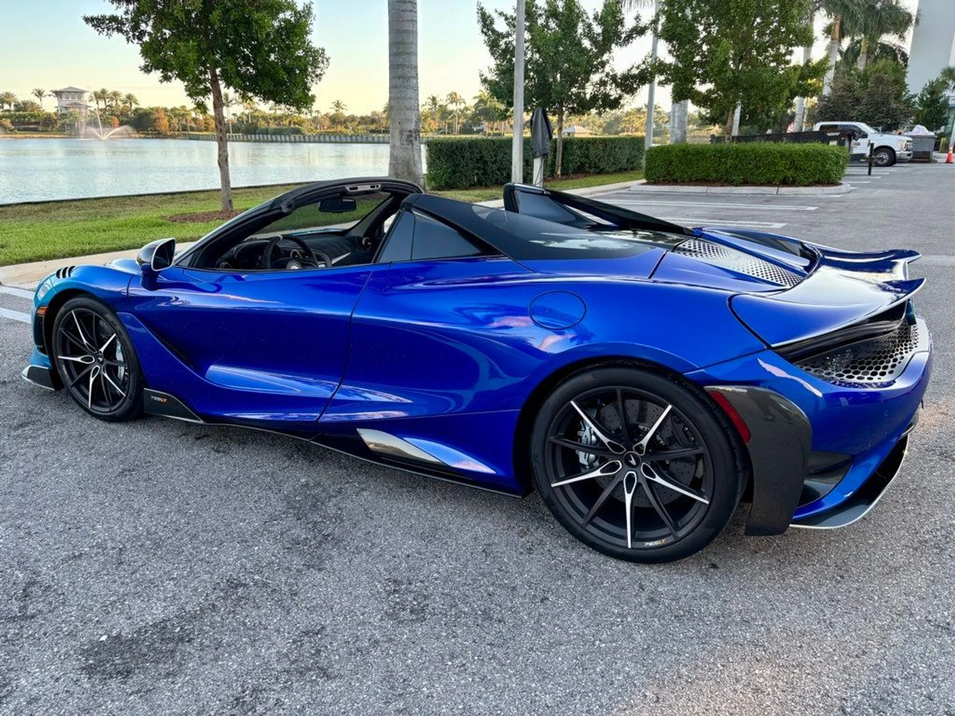 mph010_443694785_4075a6423e9fd545af7823b533f12467_4eabe4e7d2