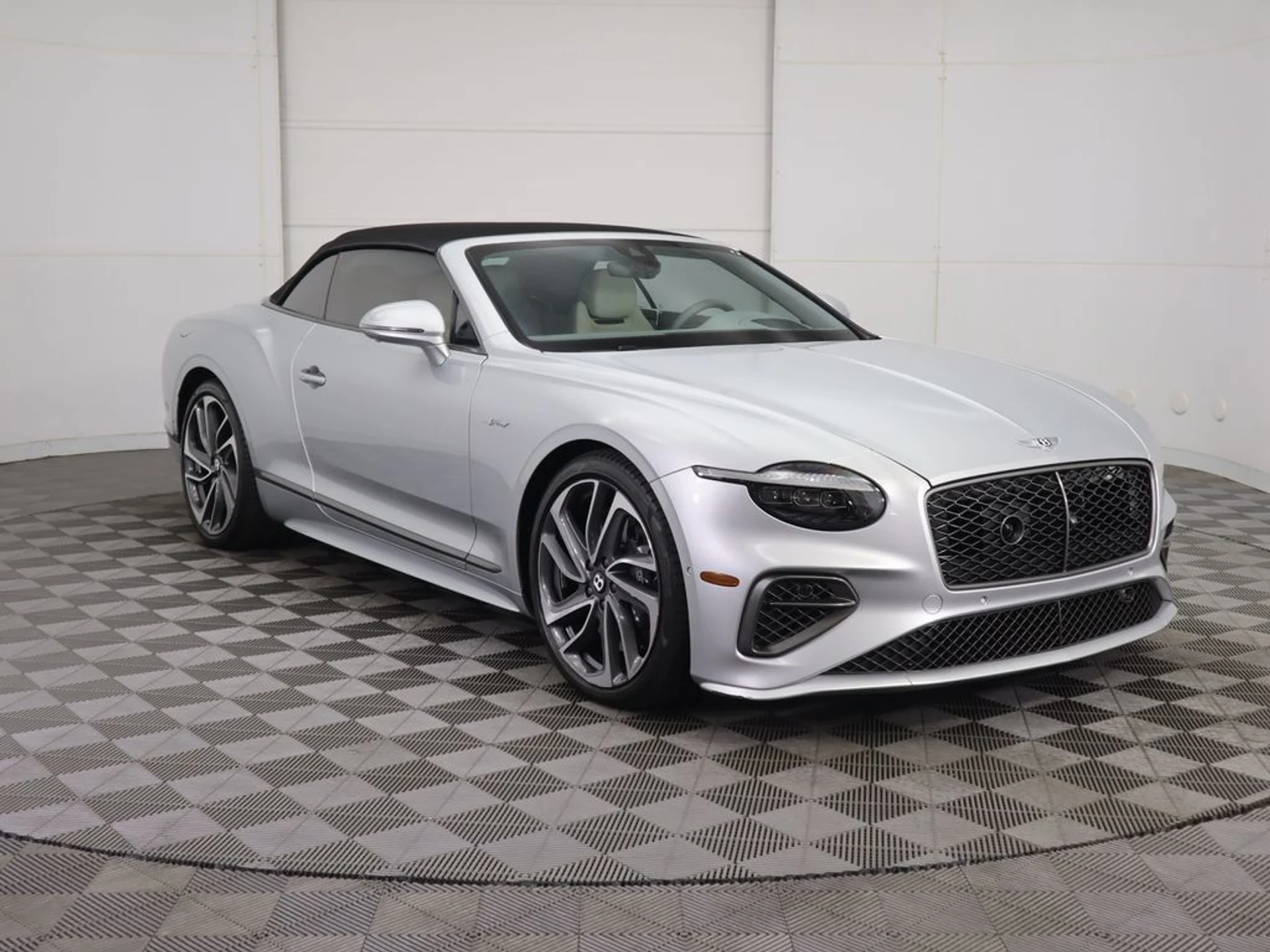 mph010_45331496_used_2025_bentley_continental_gtspeedconvertible_8119_22974147_11_1024_db35ca6be6