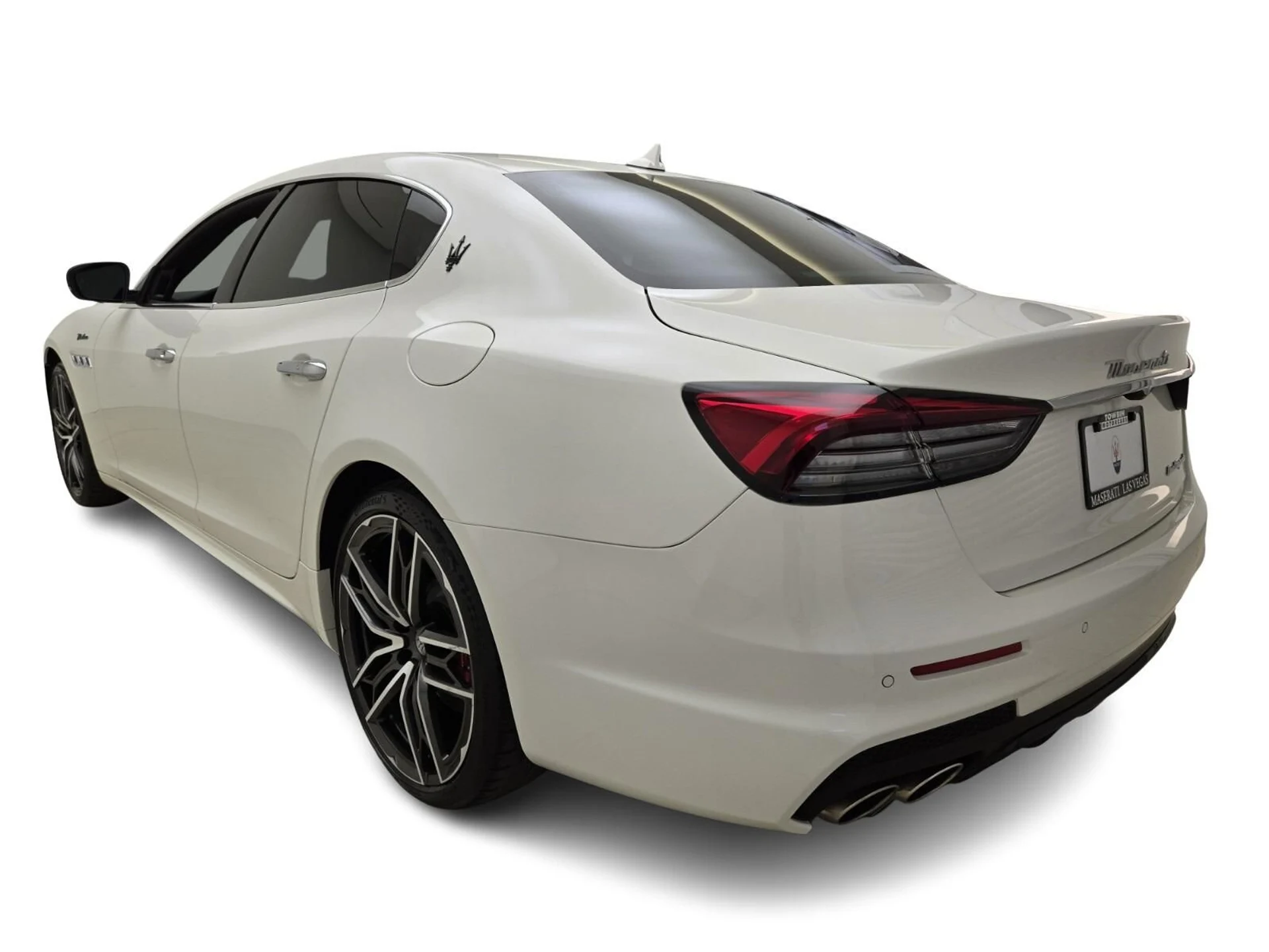 mph010_45383708_Used_2022_Maserati_Quattroporte_Modena_1754635542_14caa096f5