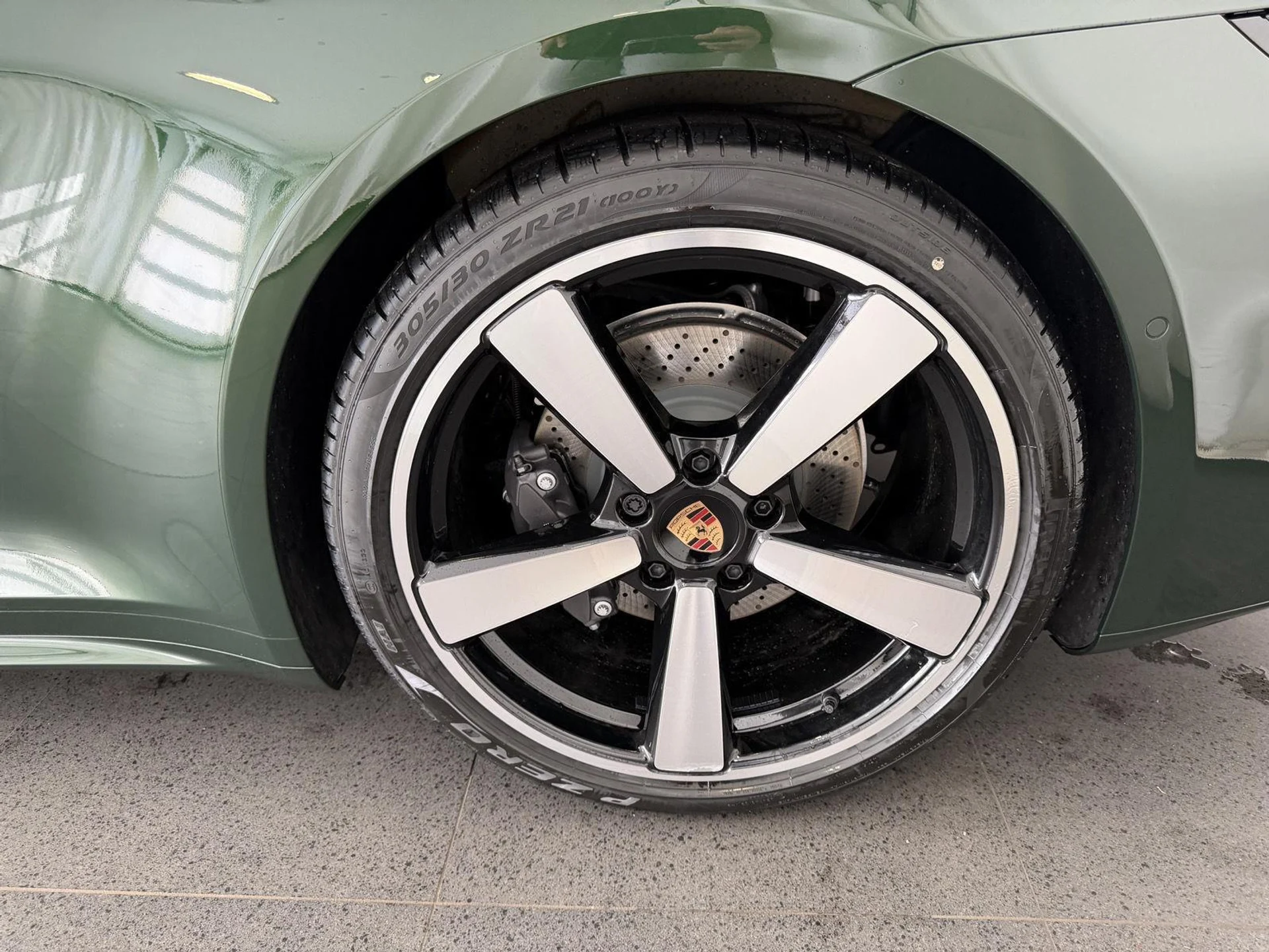 mph010_459805773_d5f4d170e6e8b6ea992a2cd4e6619f3cx_1c24091015