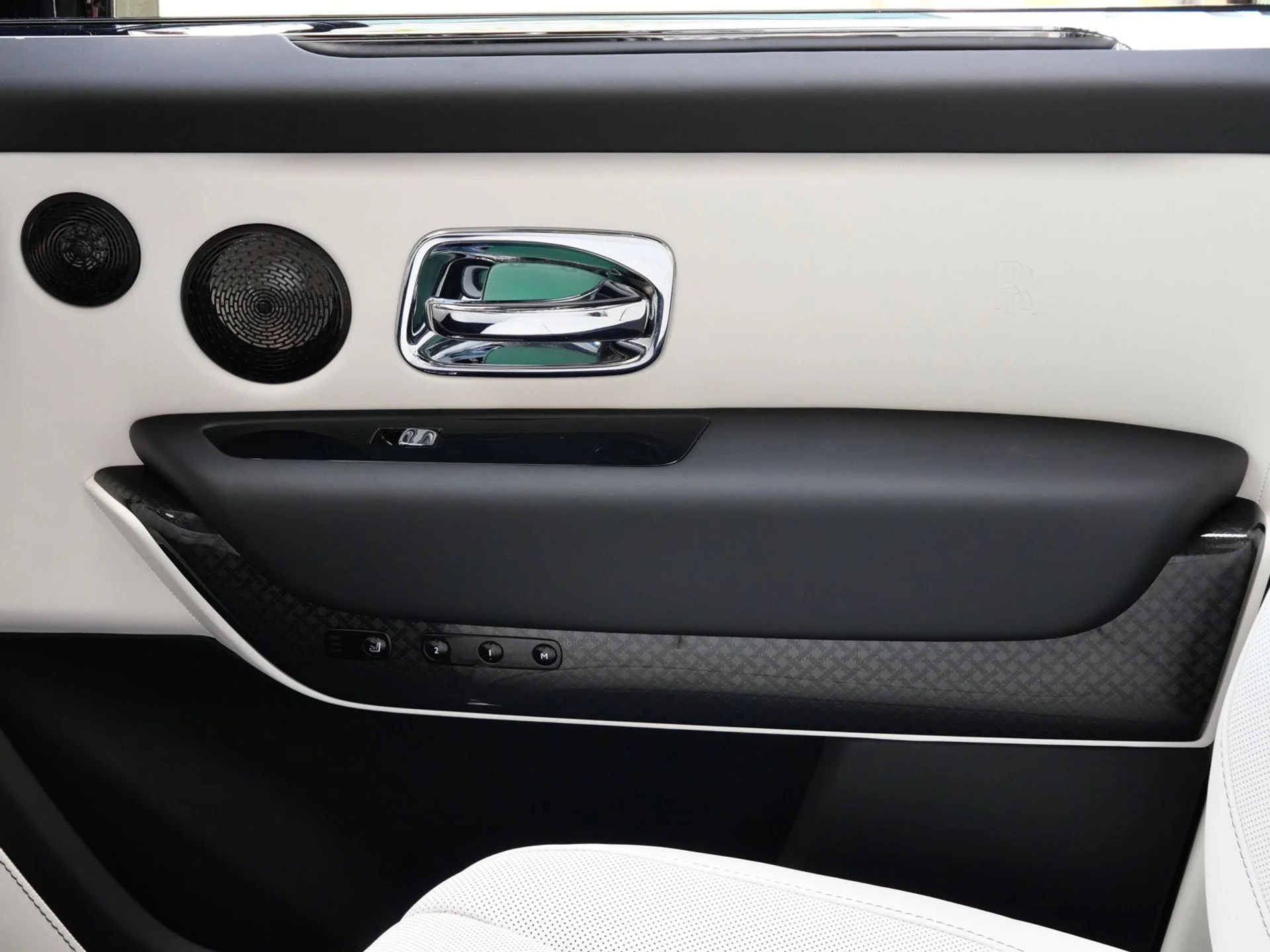 mph010_461384259_6de60992636e4cfd94b8e90311b97a20x_2c92dfbf4e