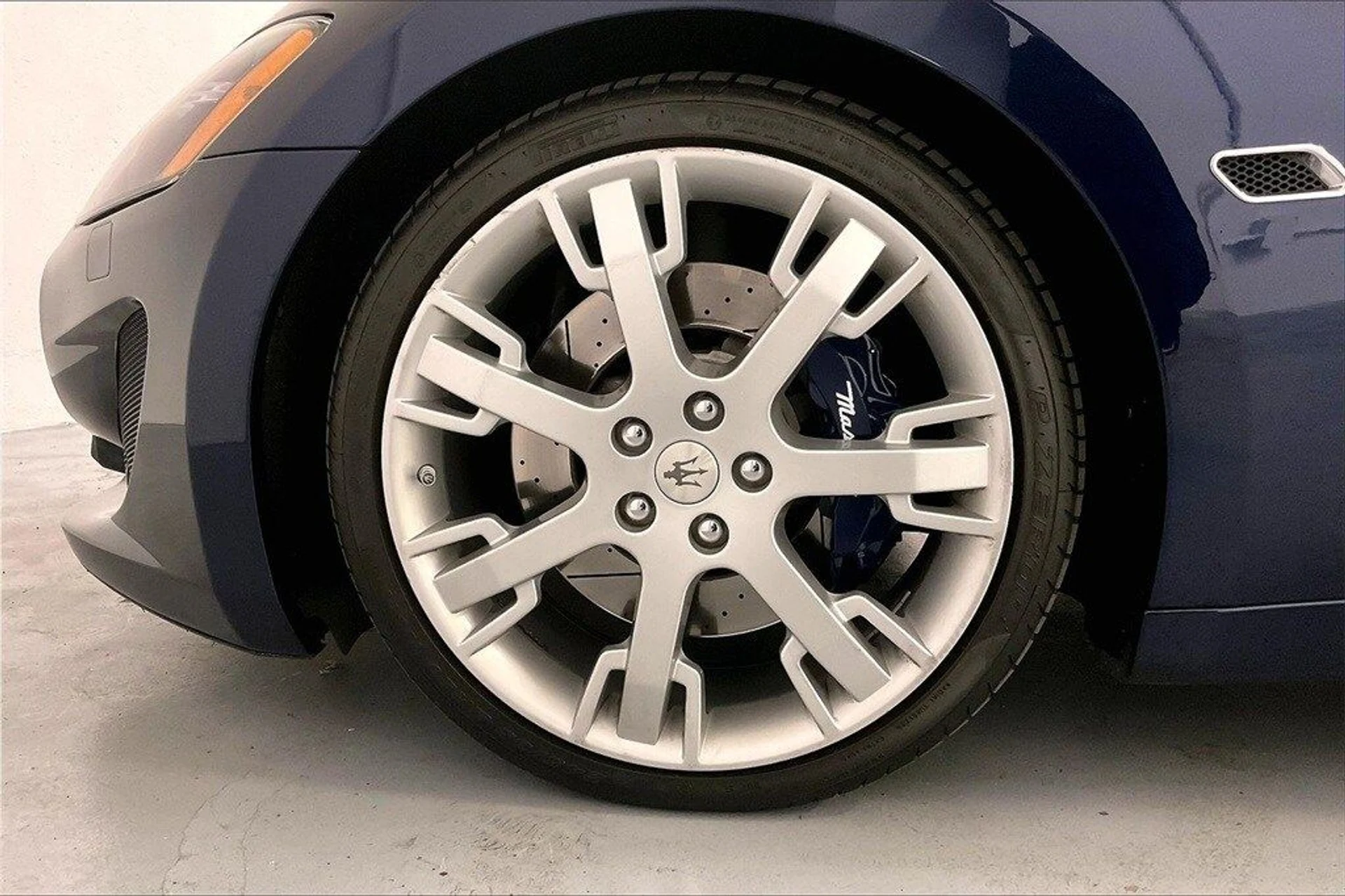 mph010_463894563_e69bef96ab02d8992c5a3d29911c0ddbx_5efb16e726