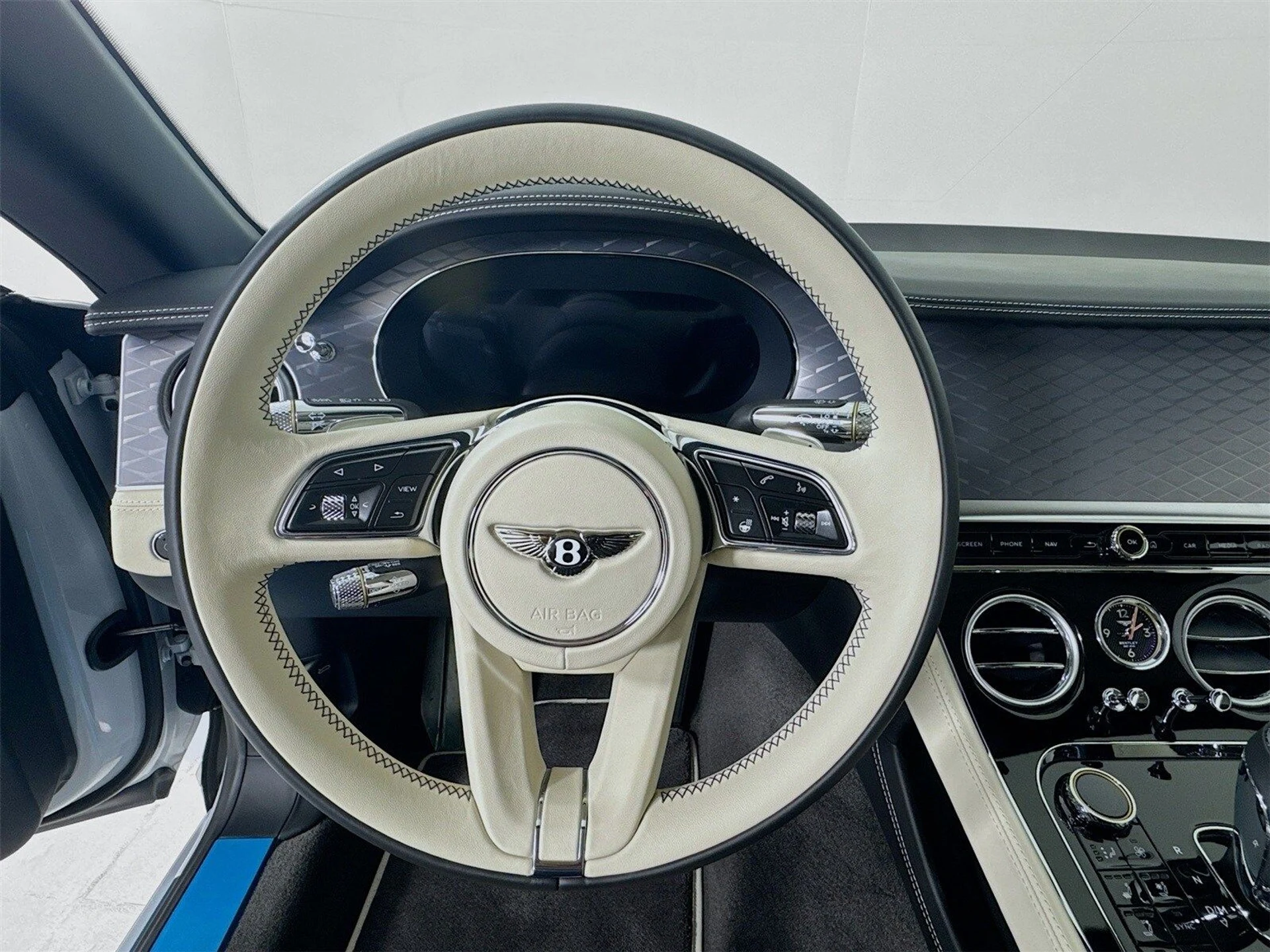 mph010_464625570_3bf278b8942eb316222ce0bc6e9cc0ffx_ed04b25298