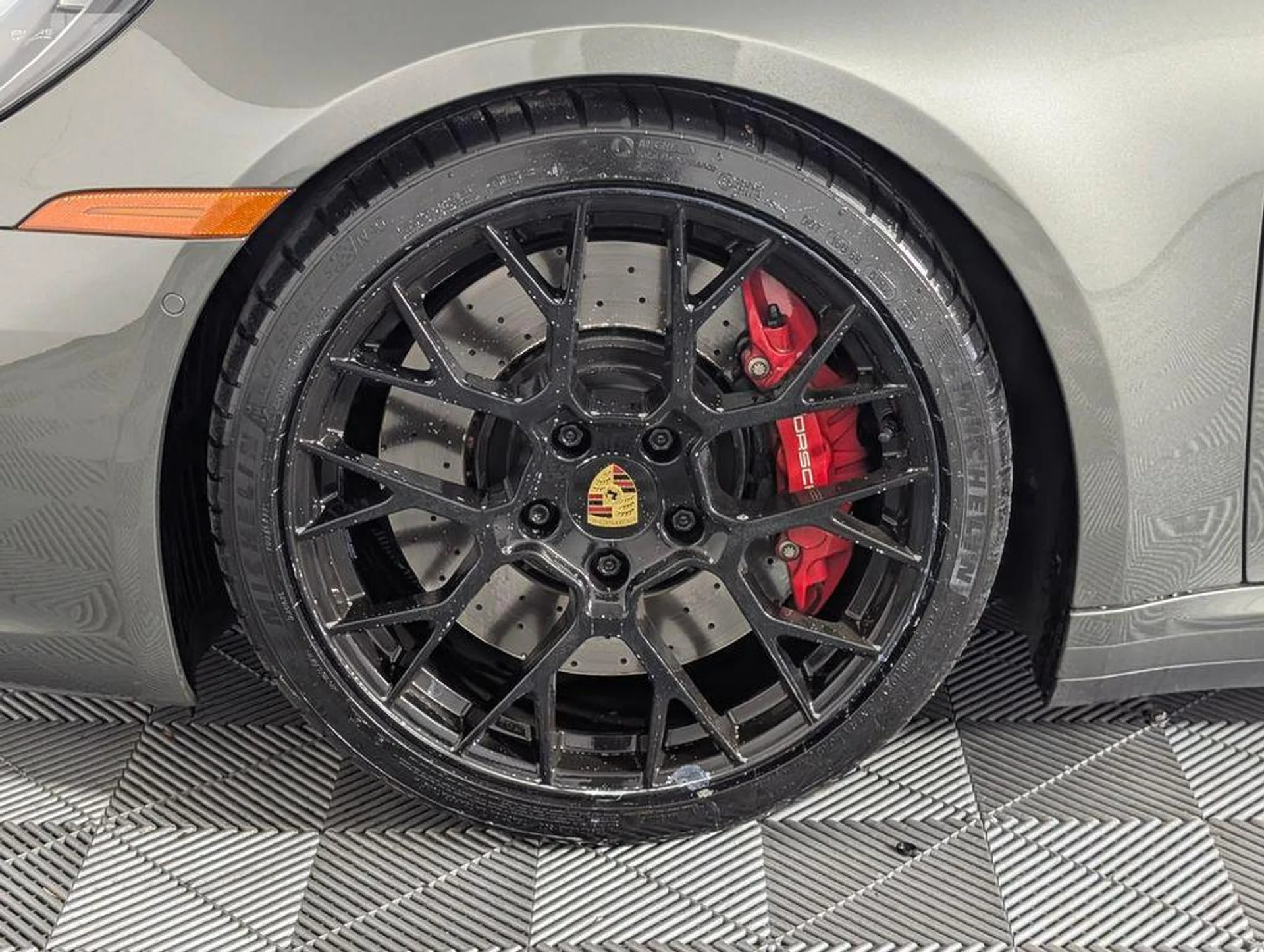 mph010_465899701_On_W_Qjy_GB_Hw_Sfro_Injo_D_Ra_H6_Spdc_f601c8f263