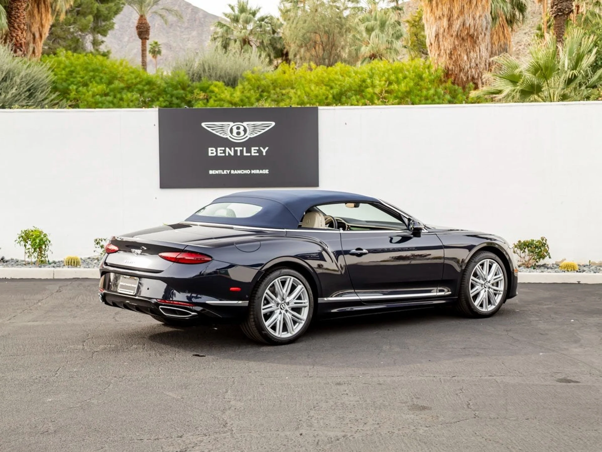 mph010_470774691_11_e045190c57