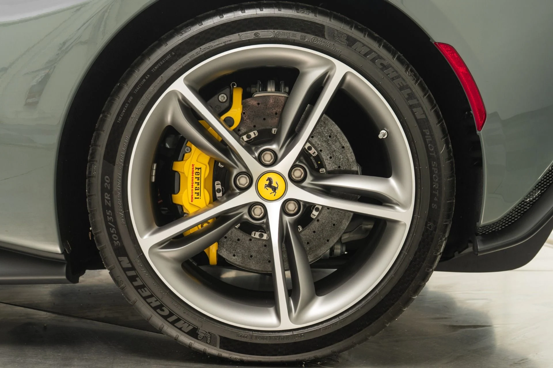 mph010_471776092_Used_2023_Ferrari_296_GTB_1755616827_9867afccb0