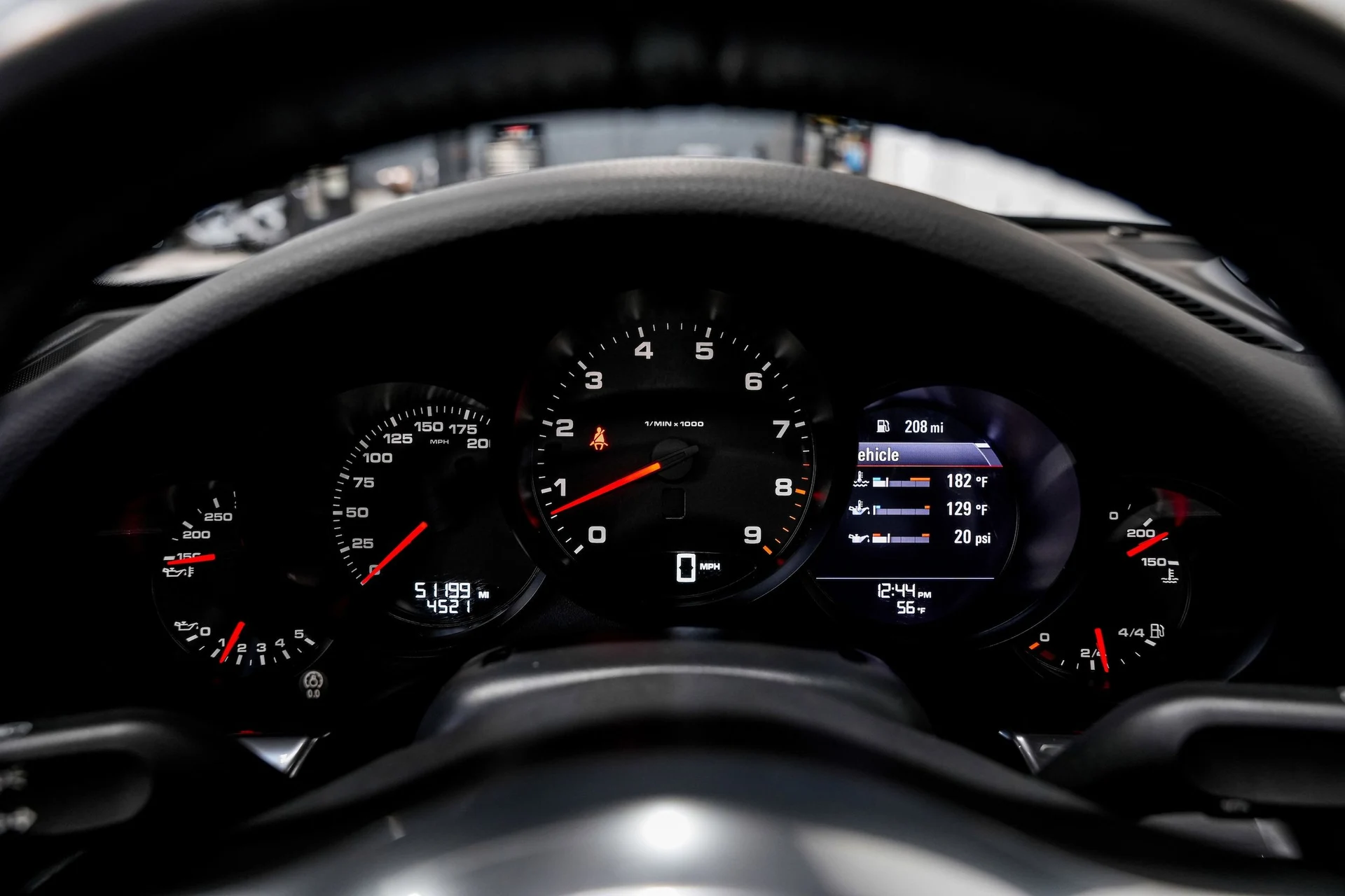 mph010_471805212_1fdb5e29f5d88bcf5ba79eb91c032720x_97ef25abef