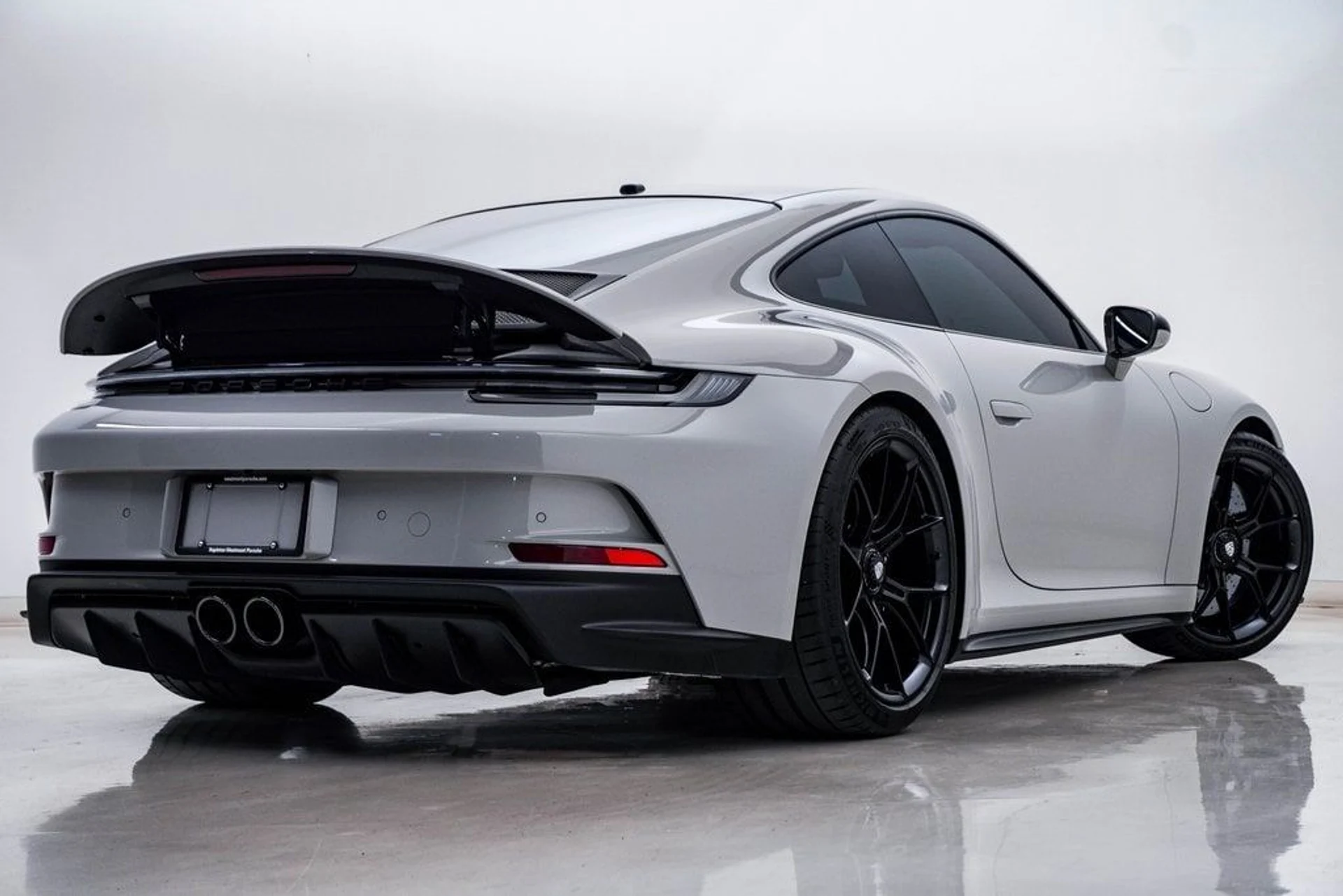 mph010_473115432_60d2ec71d7edb9fea0bf7bba44b489cbx_6a3d6a7750