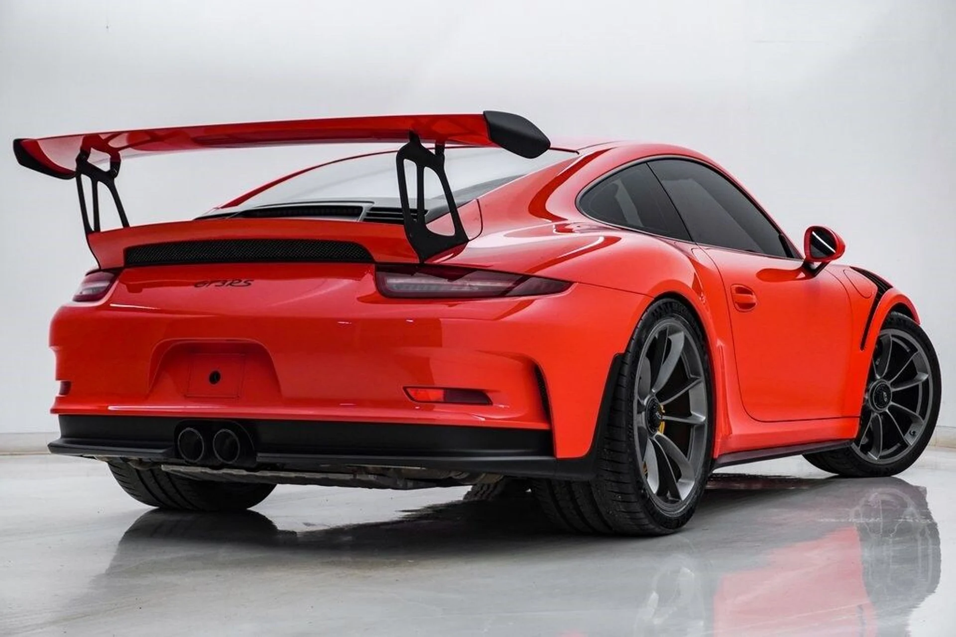 mph010_473144120_2aed89f9f89c6666baf5caad233a2669x_1a3f1d148f