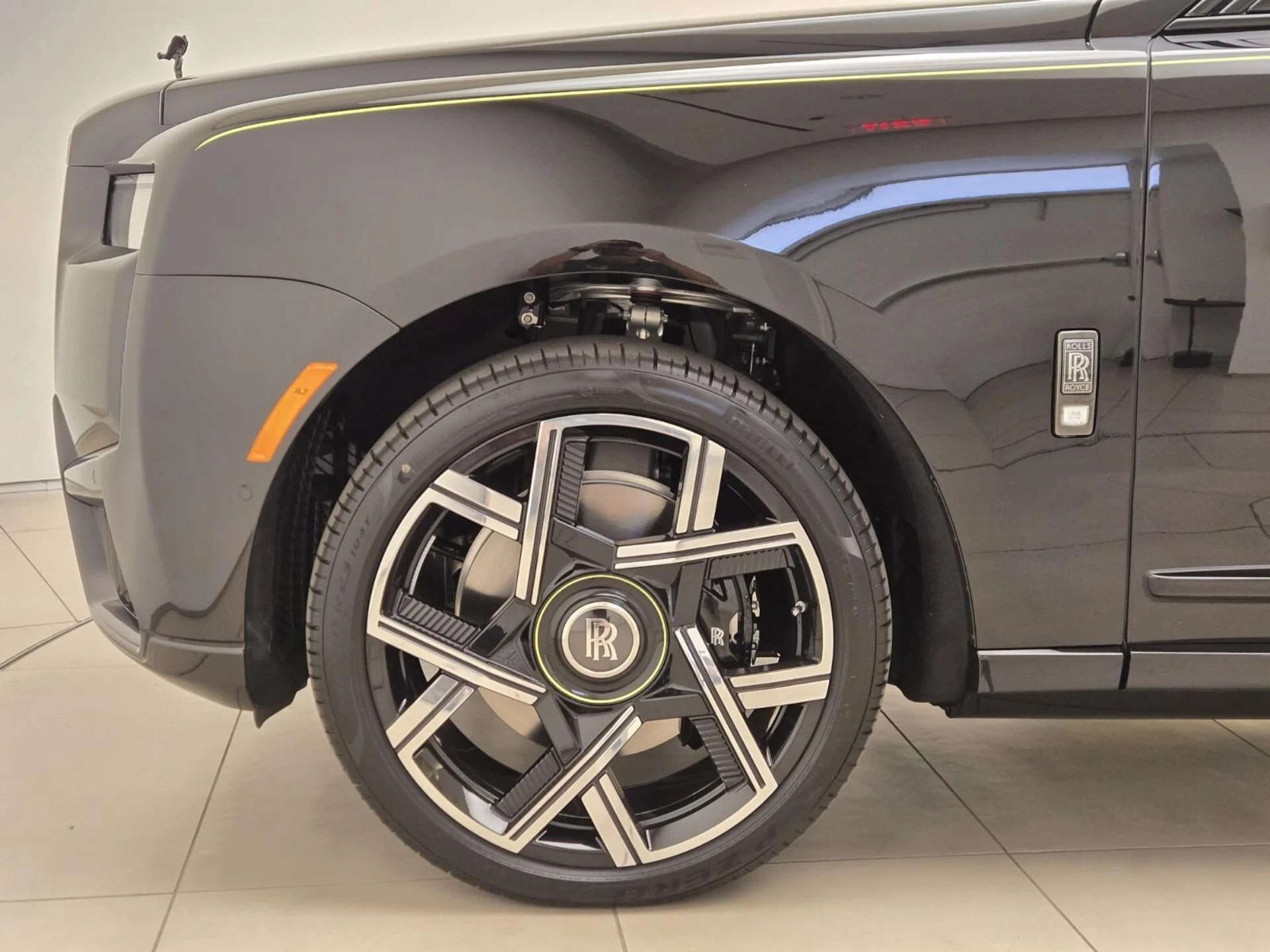 mph010_486087318_New_2026_Rolls_Royce_Cullinan_Black_Badge_1776921906_97d7a4141c