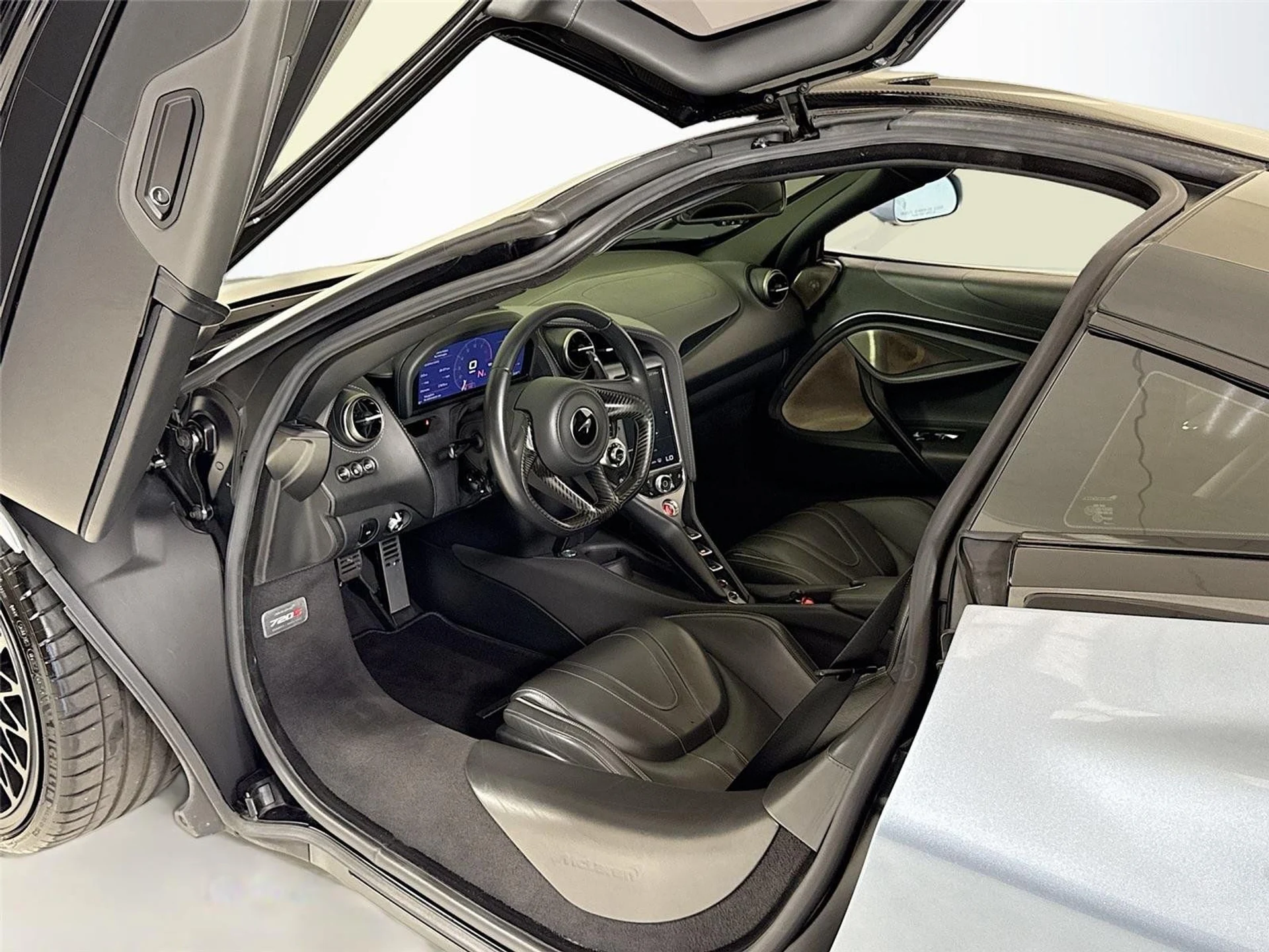 mph010_487736131_07886a0c2cd3c4500f2eed7d7f91ff17_5b571bab8b