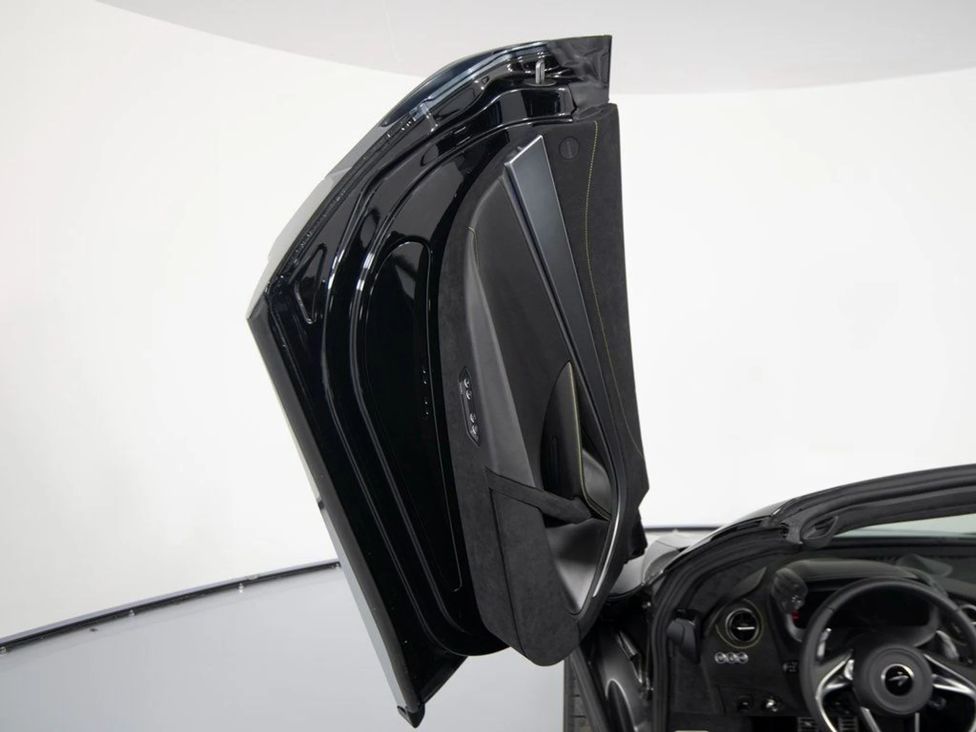 mph010_490270636_b43423caefba3ce8a1fe04c1253bbf0ax_f3bfec0498