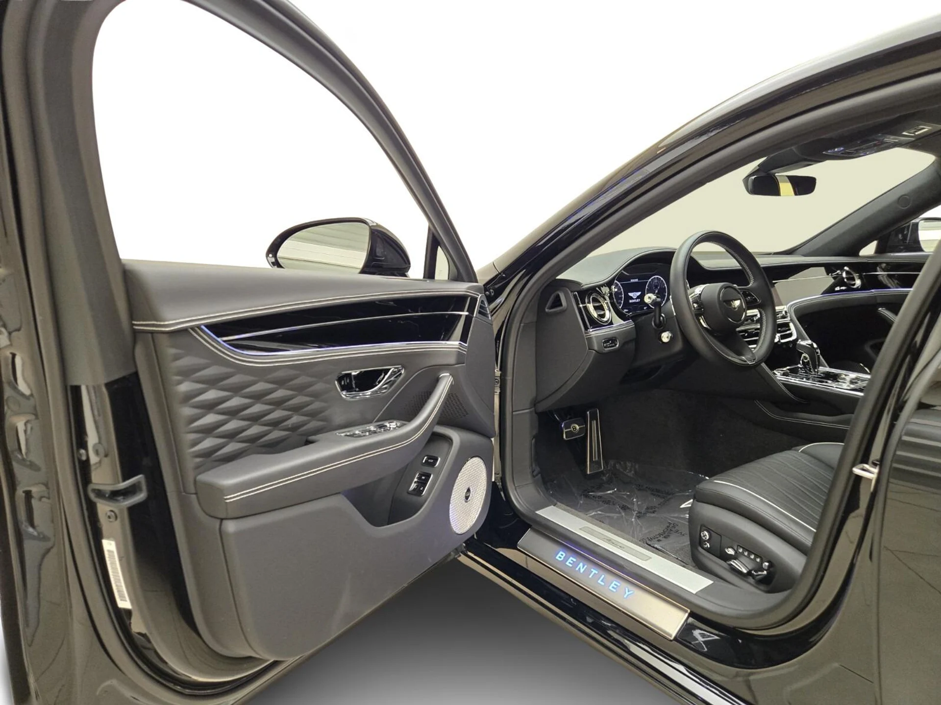 mph010_491159896_Used_2023_Bentley_Flying_Spur_V8_1761376093_7d7c6325b4